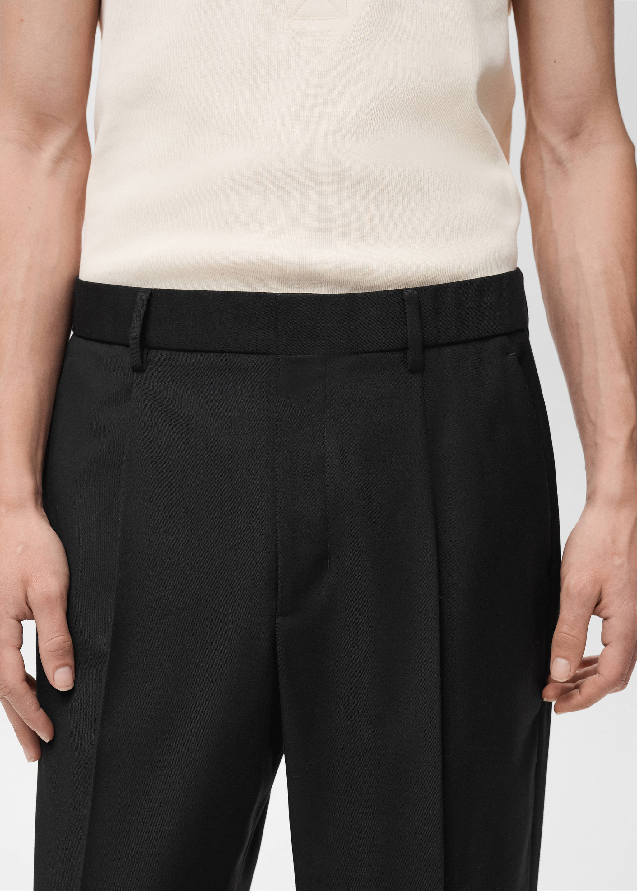 Relaxed-fit suit pants with pleats - Details of the article 1