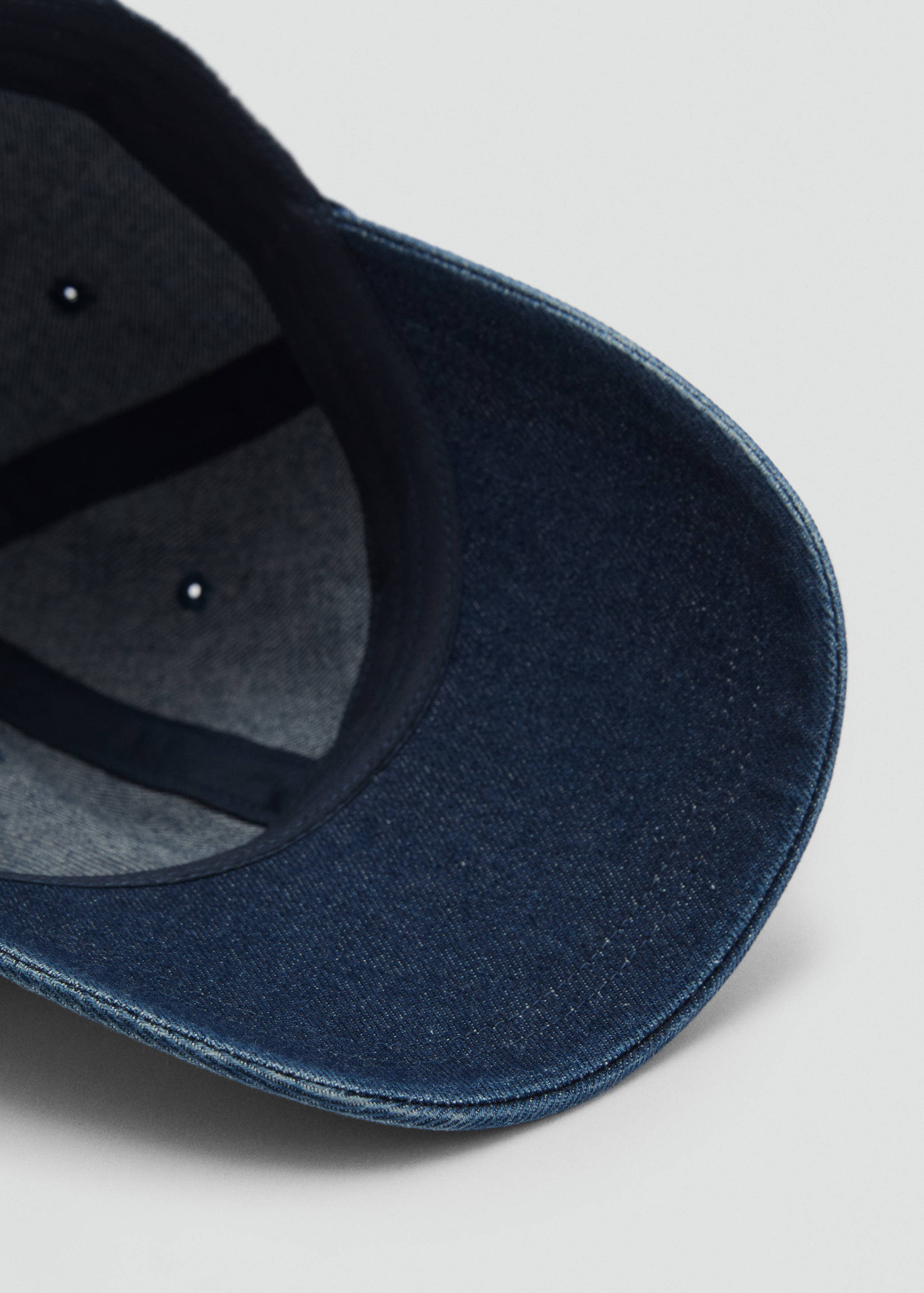 Denim cap with visor - Details of the article 2