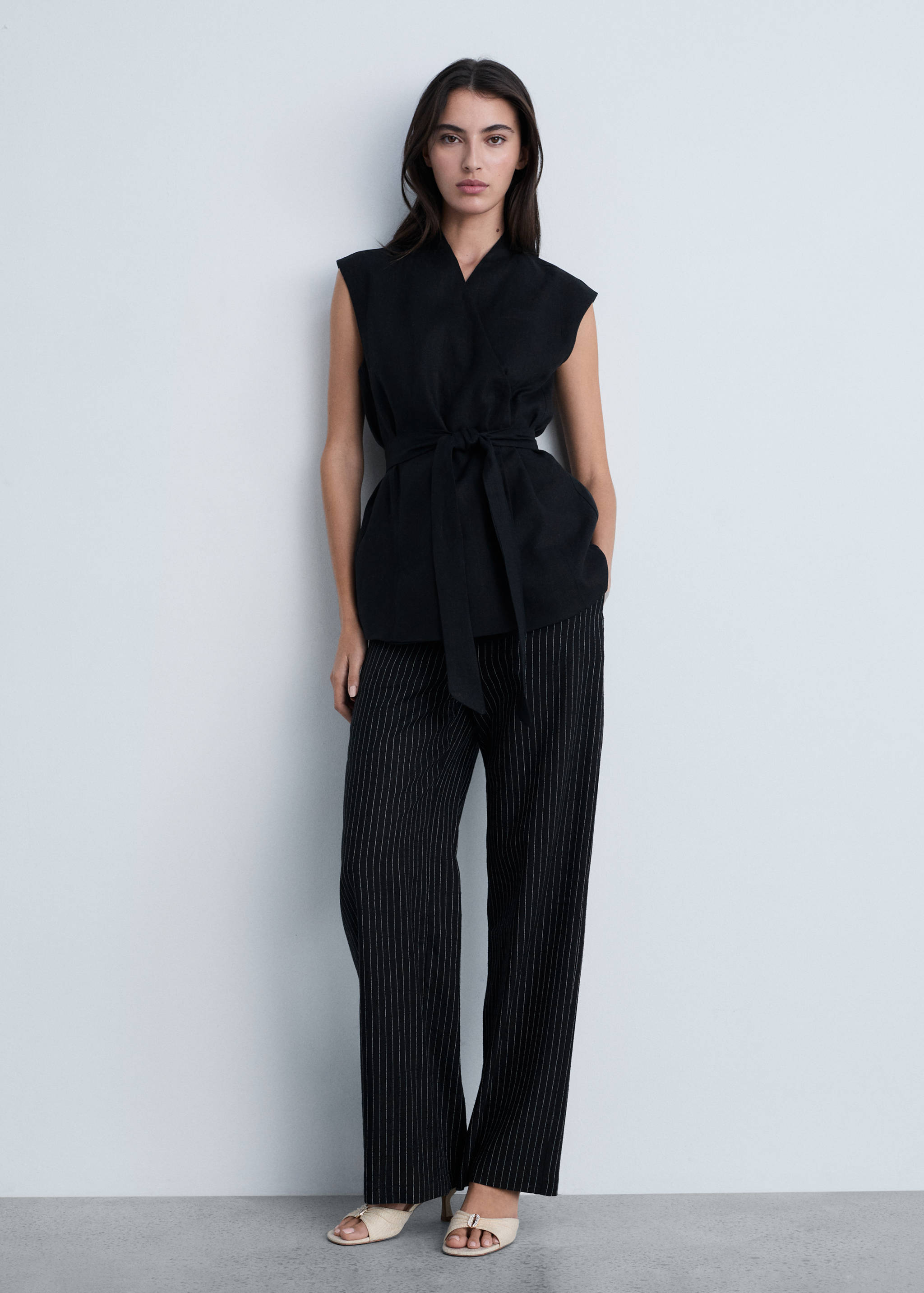 Straight striped trousers - Details of the article 2