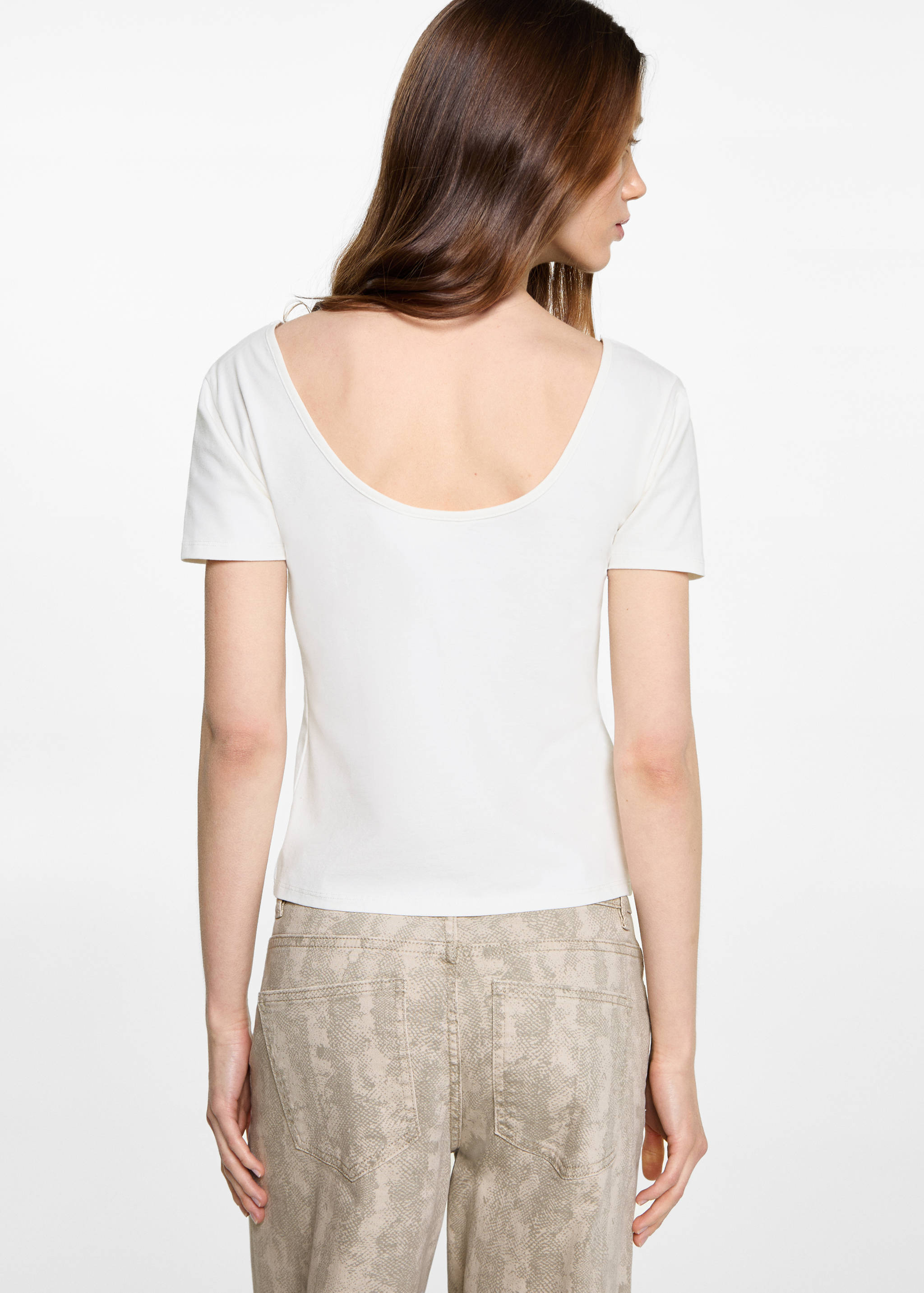 Halter-neck knitted top with fringe detail - Reverse of the article