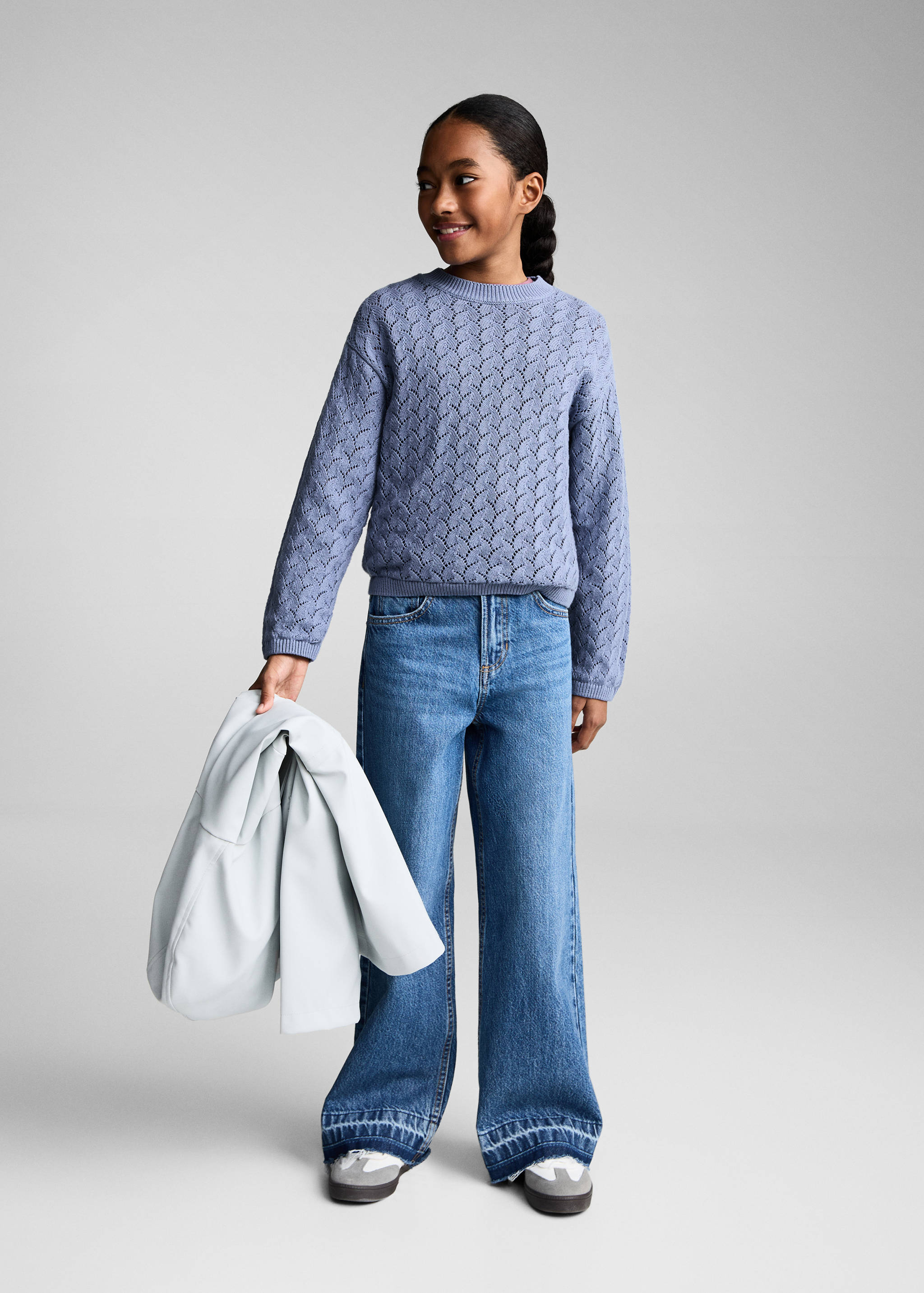 بلوفر بحياكة مخرمة - رؤية عامة