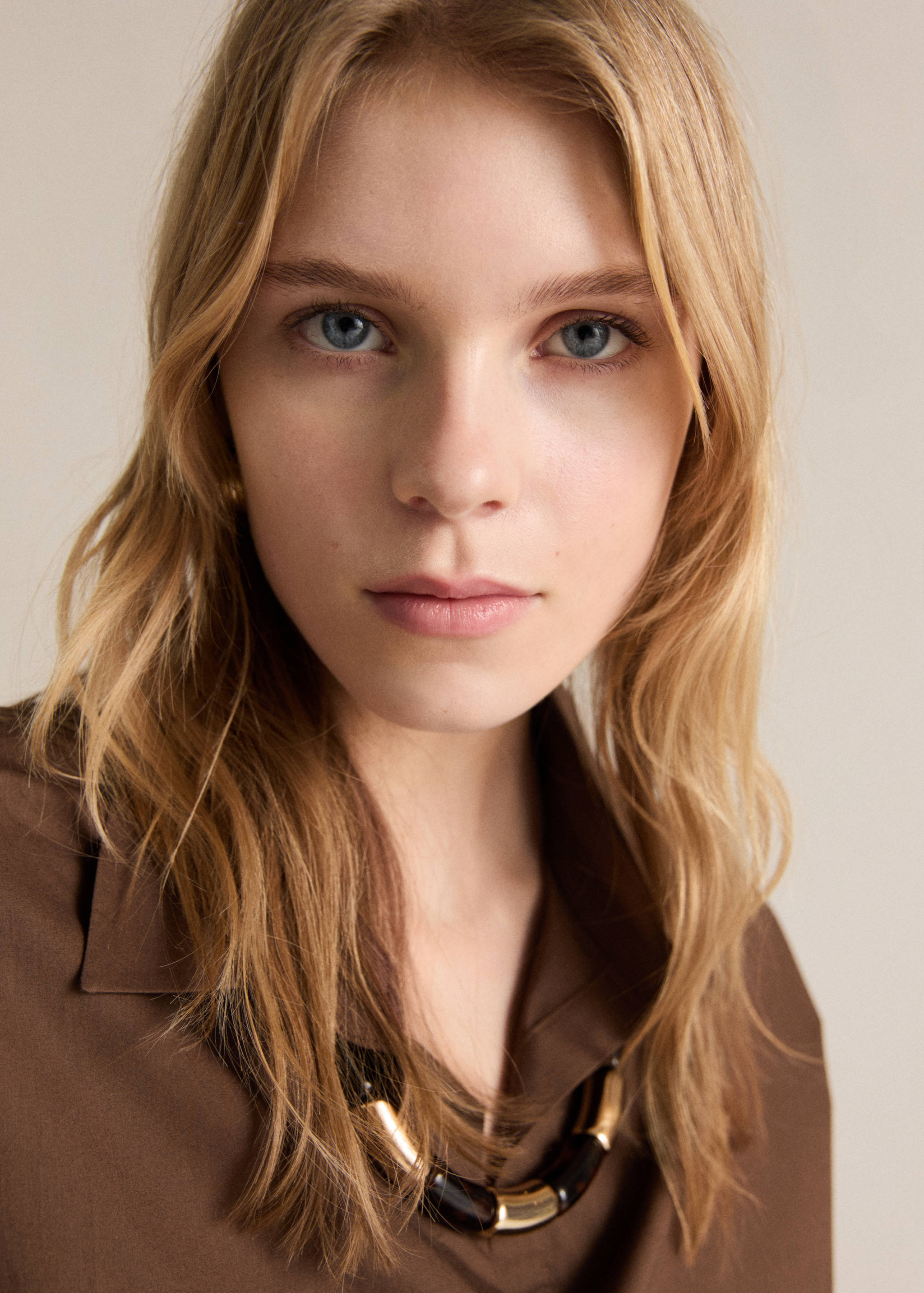 100% cotton straight-fit shirt - Details of the article 1