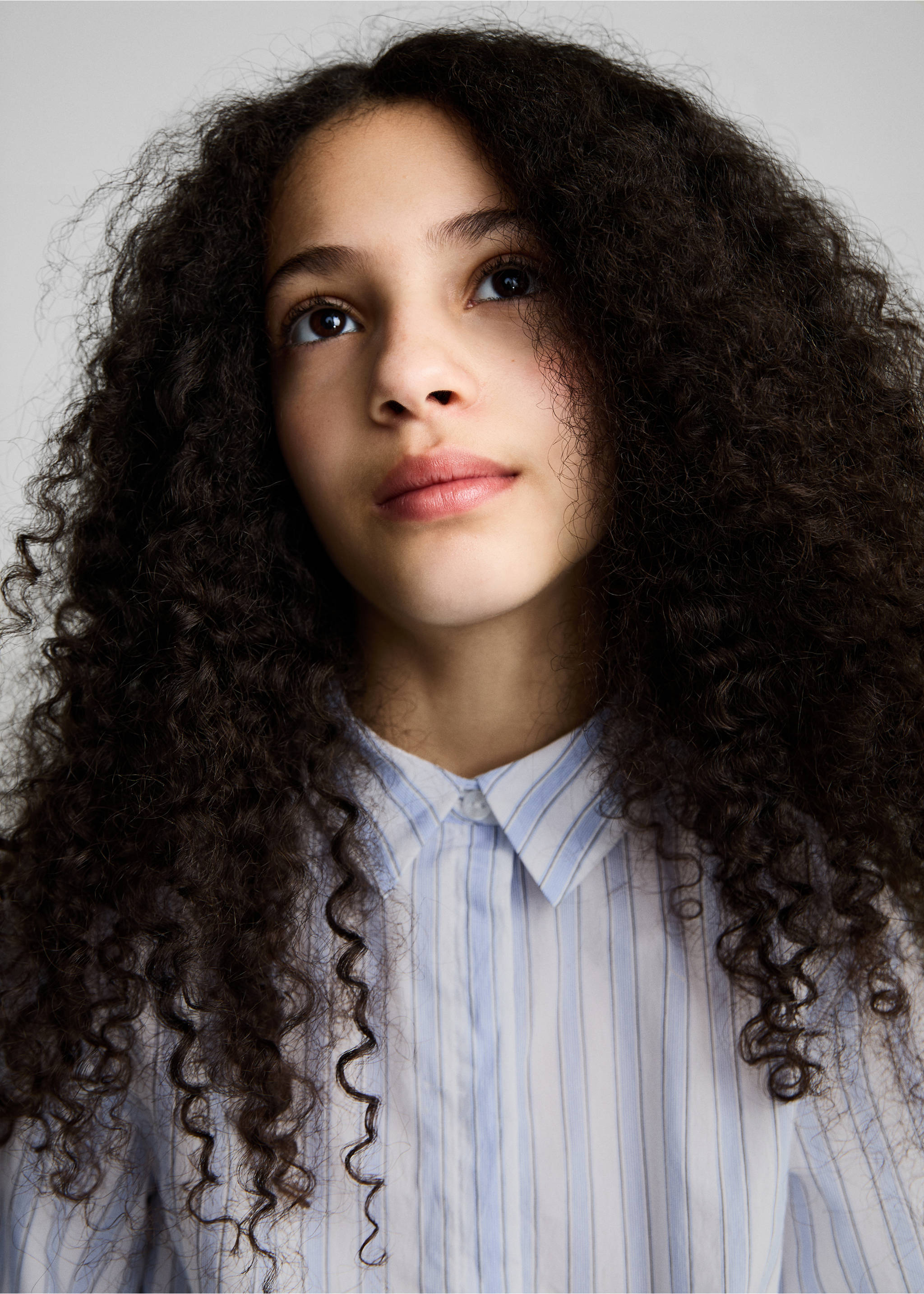 Chemise taille réglable - Détail de l'article 1, Bleu. Ref: 87024807-00.