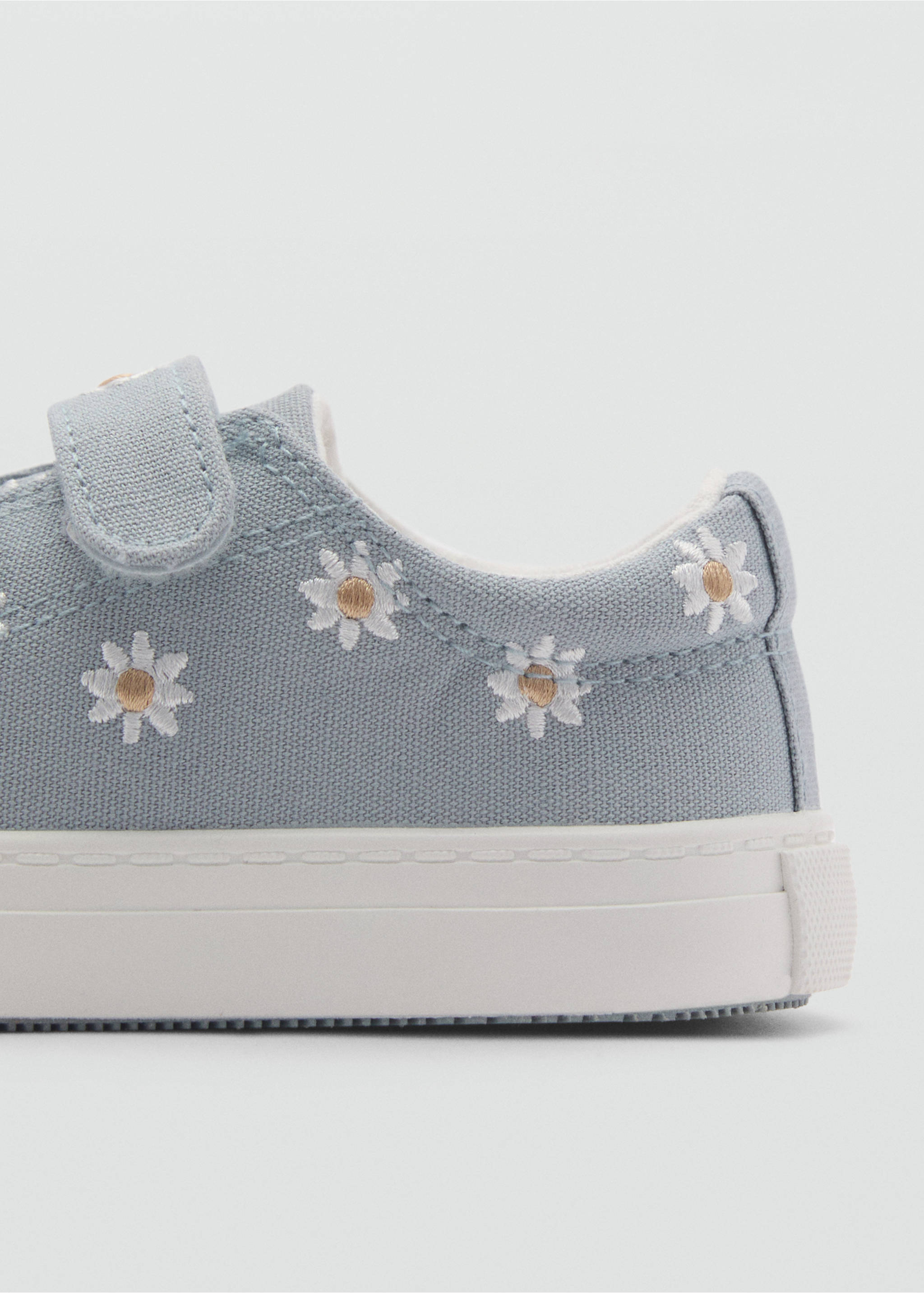 Floral-embroidered sneakers - Details of the article 1, Sky Blue. Ref: 87025137-00.