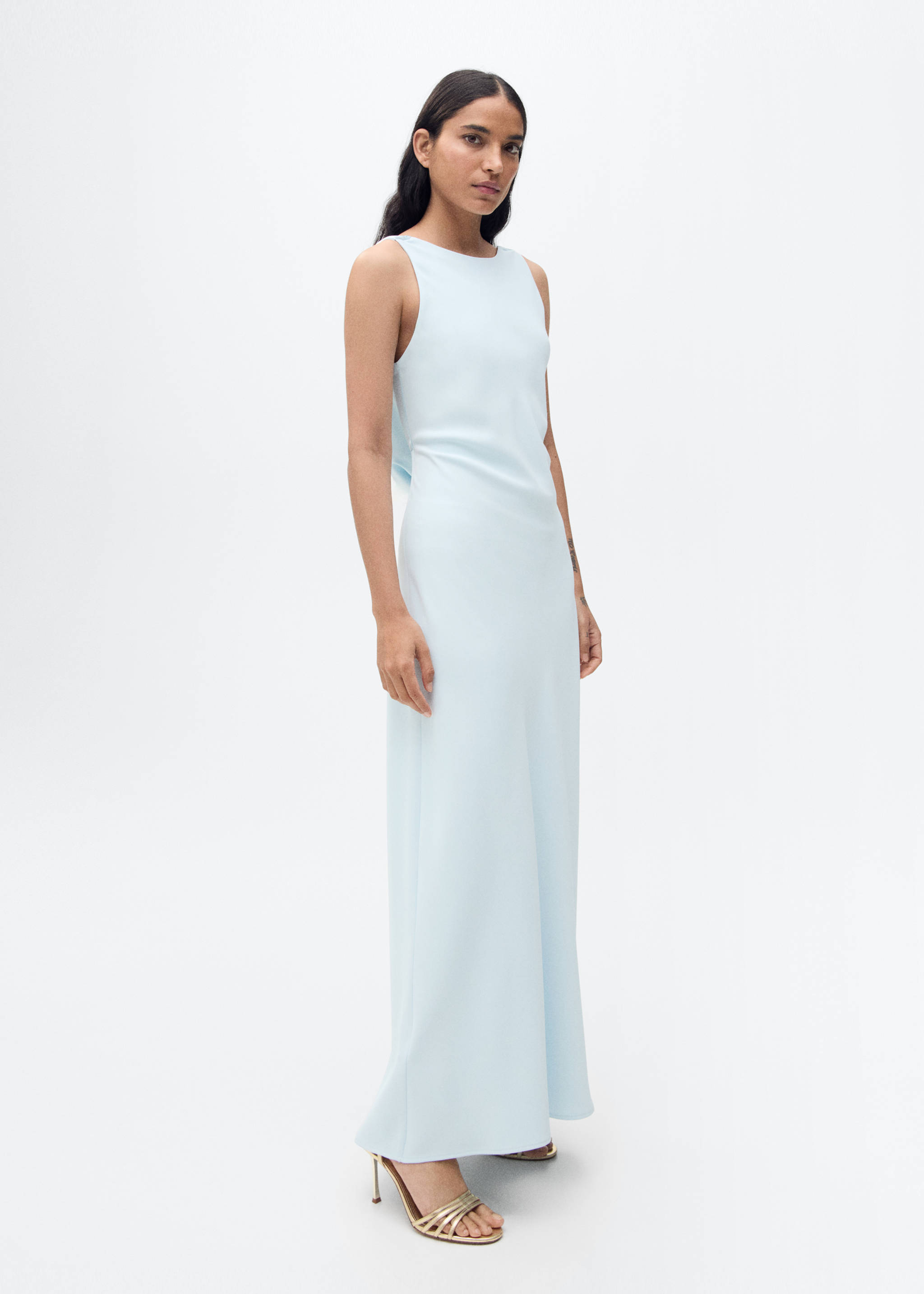 Vestido satinado espalda drapeada - Plano general