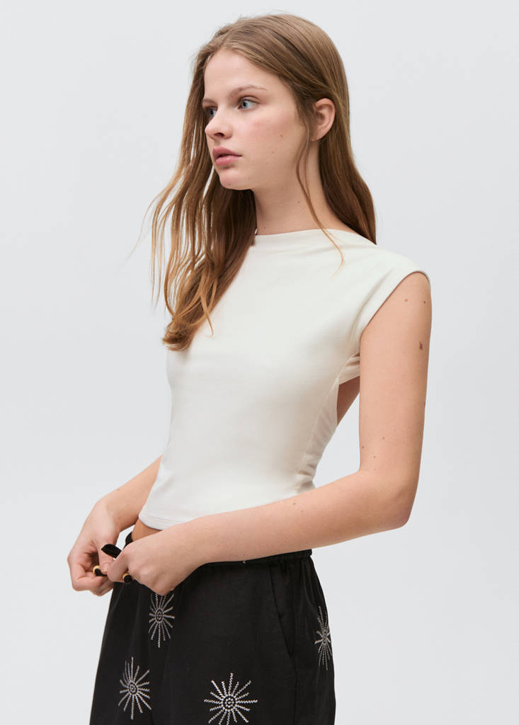 T-shirt with open back — Off White