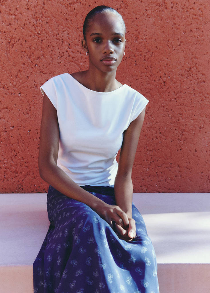 T-shirt with open back — Off White
