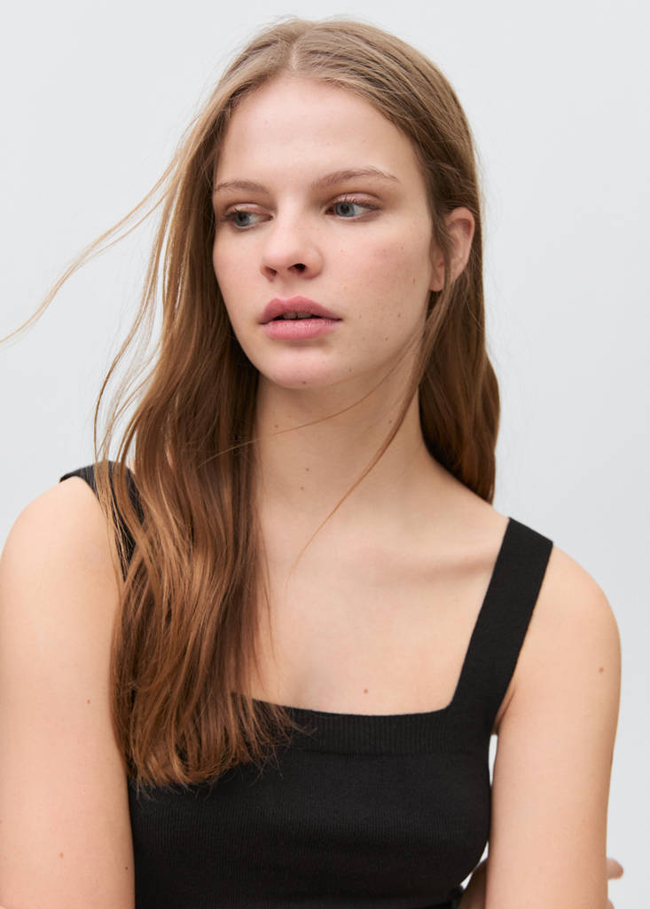 Openwork details knit top — Black