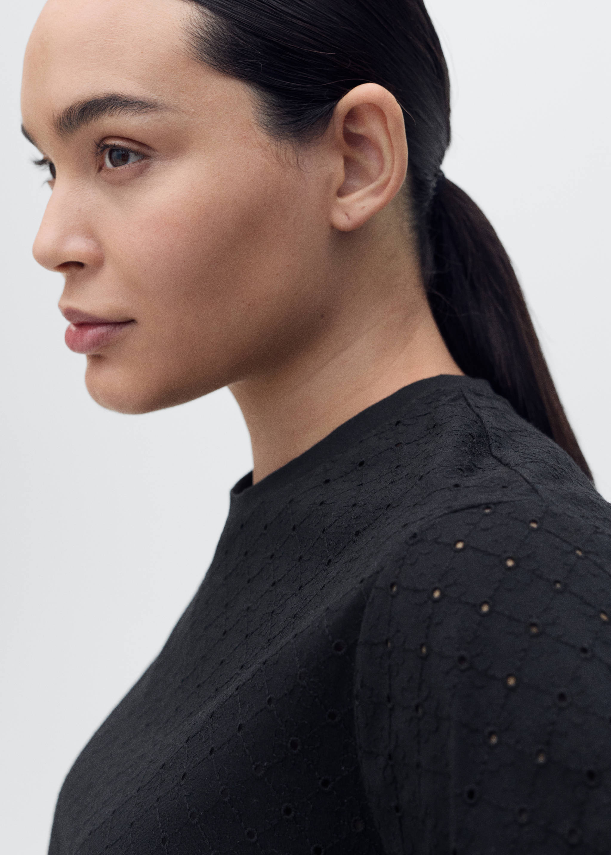 Camiseta calados bordados - Detalle del artículo 4