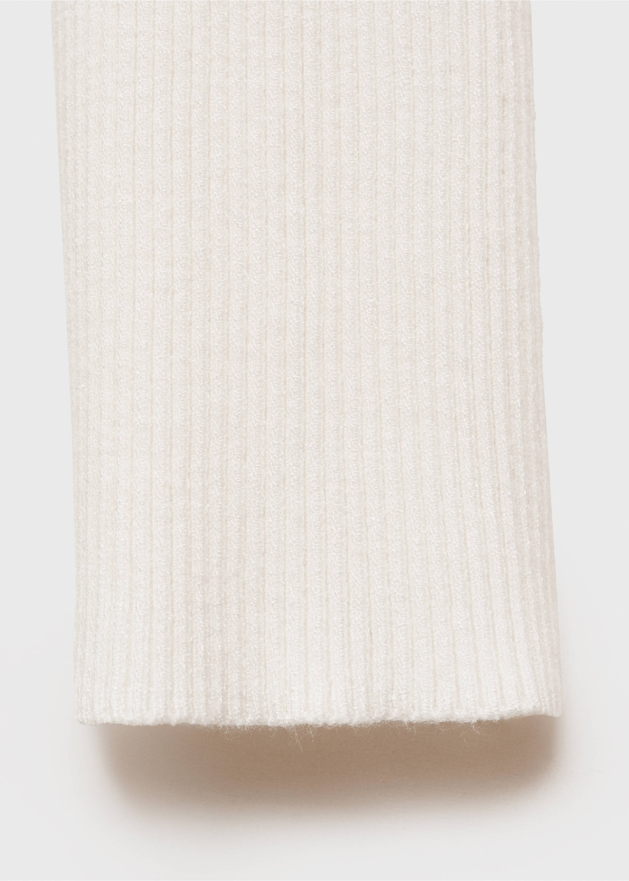 Combined V-neck knitted cardigan - Details of the article 0, Ecru. Ref: 87025752-00.