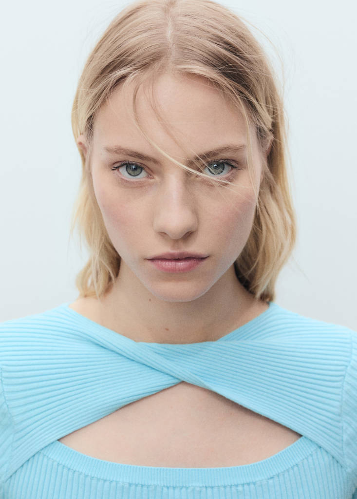 Ribbed sweater with back opening — Turquoise