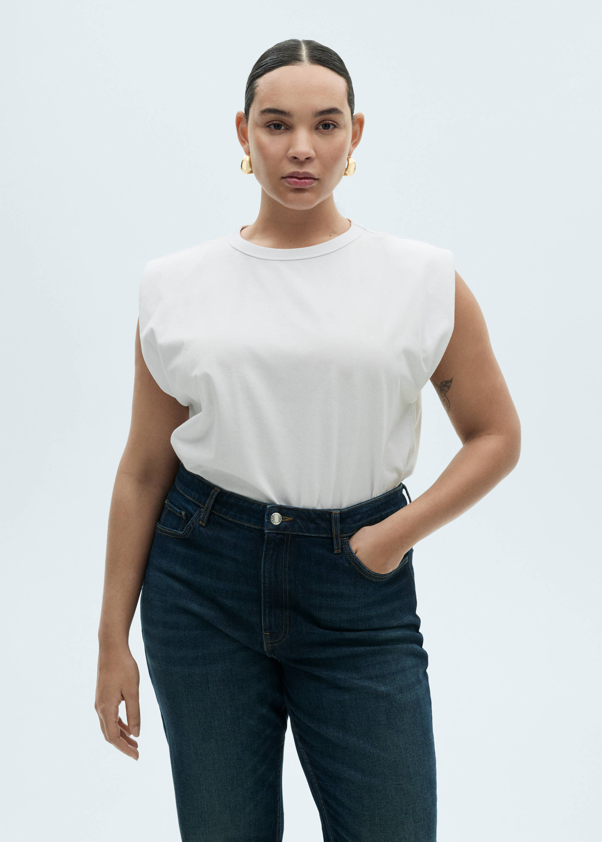 Short-sleeved cotton t-shirt - Details of the article 5