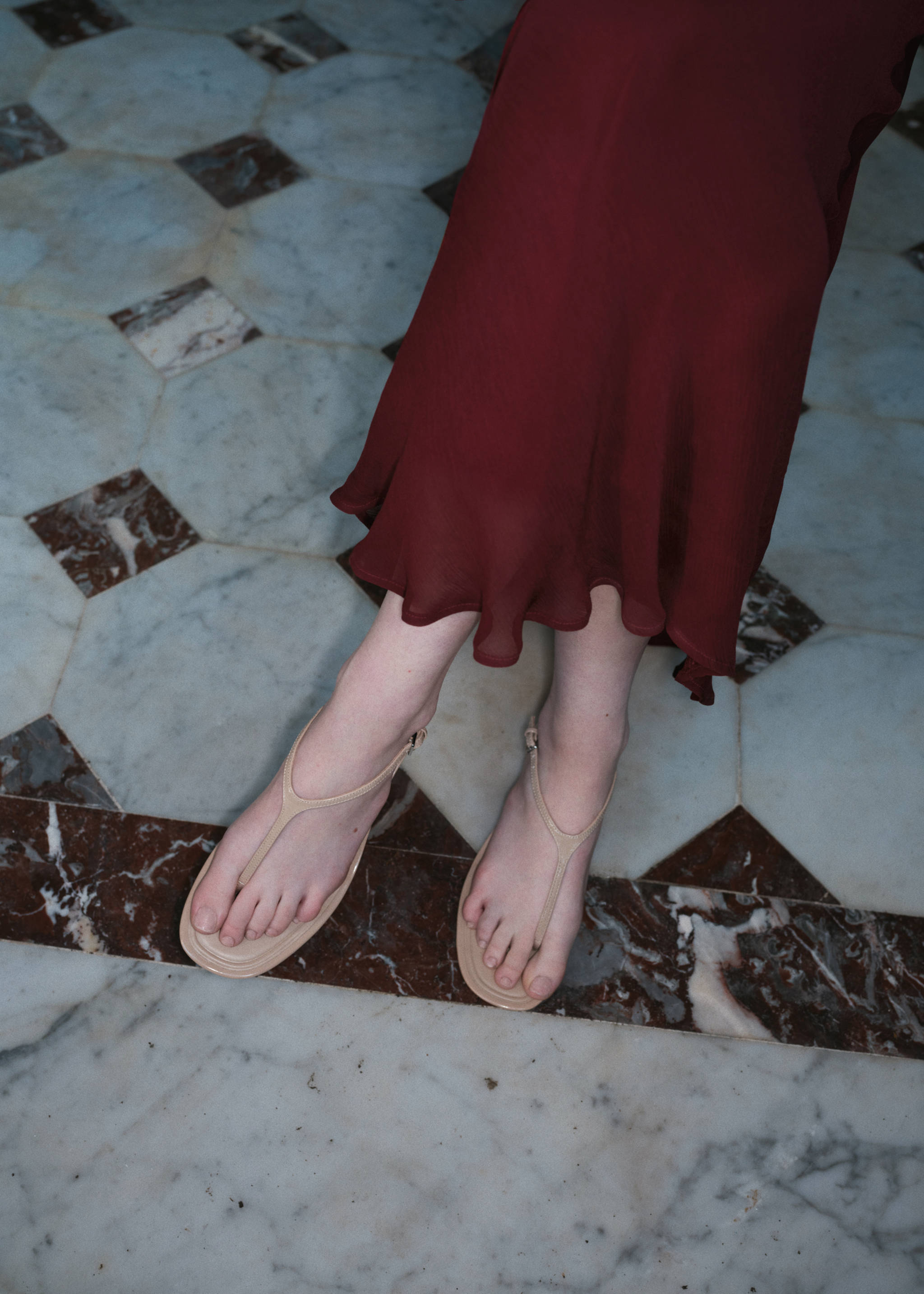 Sandal med taxklack och rem - Allmän bild