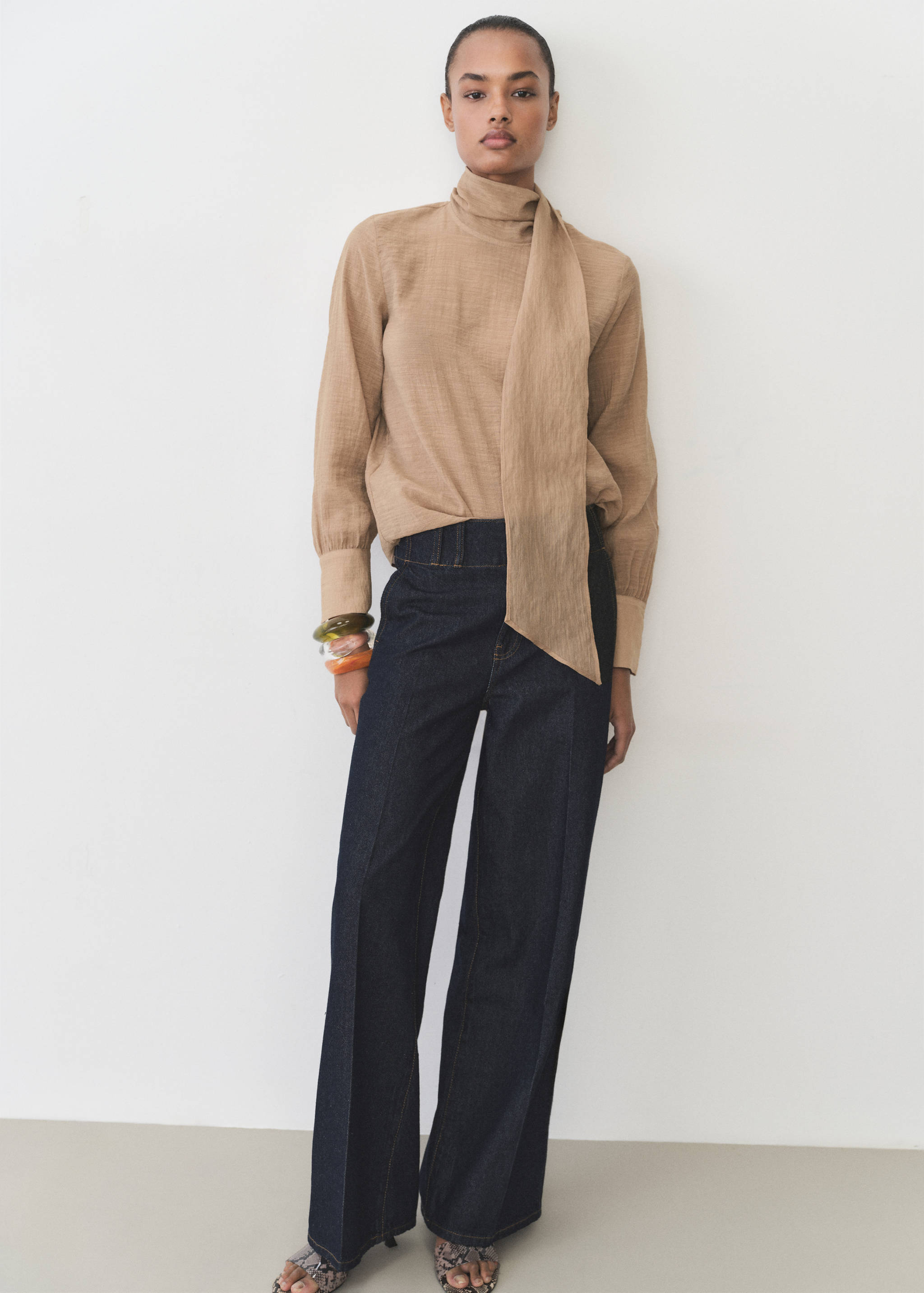 Textured blouse with bow - General plane