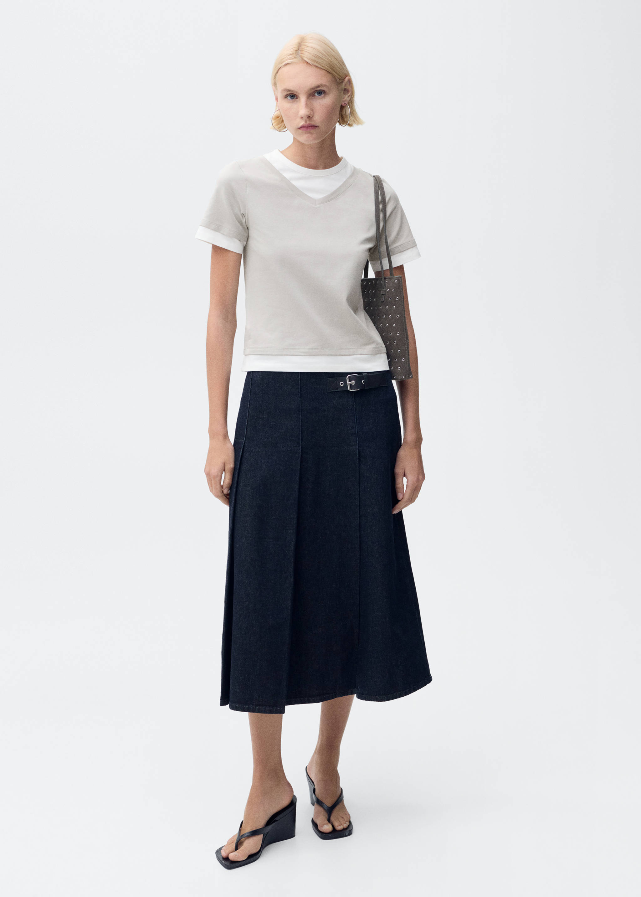 Contrasting cotton-blend T-shirt - General plane