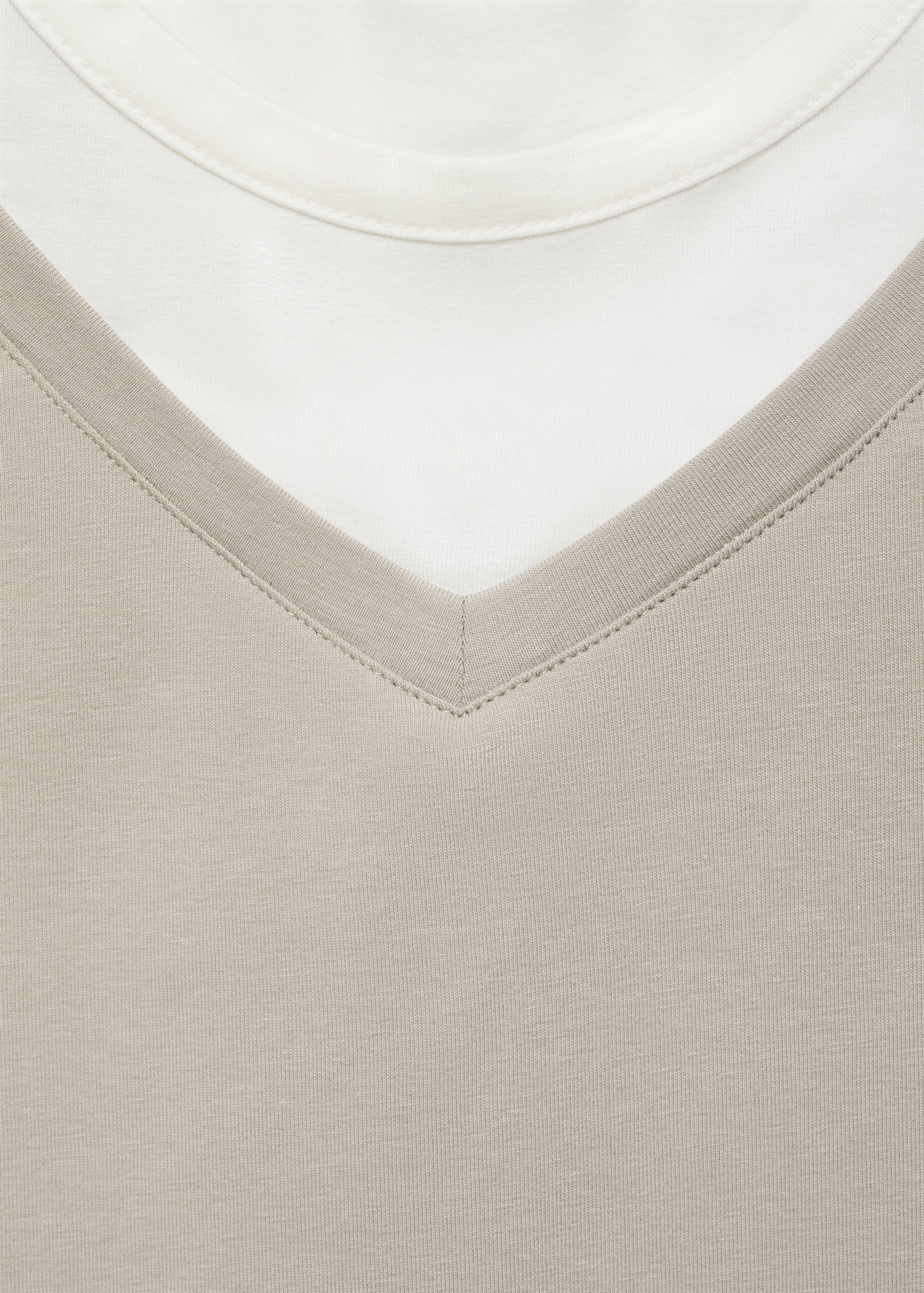 Contrasting cotton-blend T-shirt - Details of the article 8