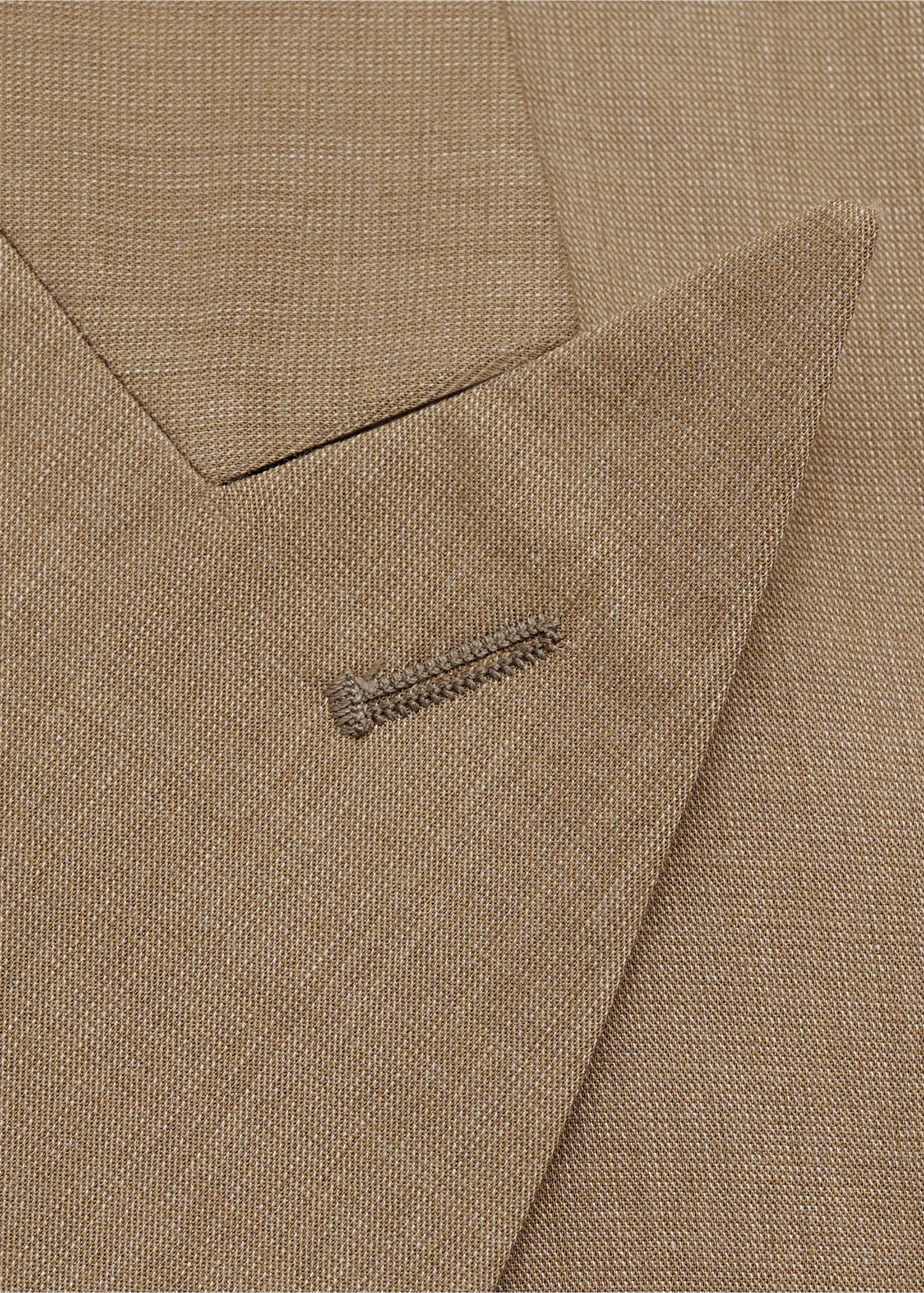 Brown blazer lapel detail showing textured fabric and buttonhole, Medium Brown. Ref: 87025929-00.