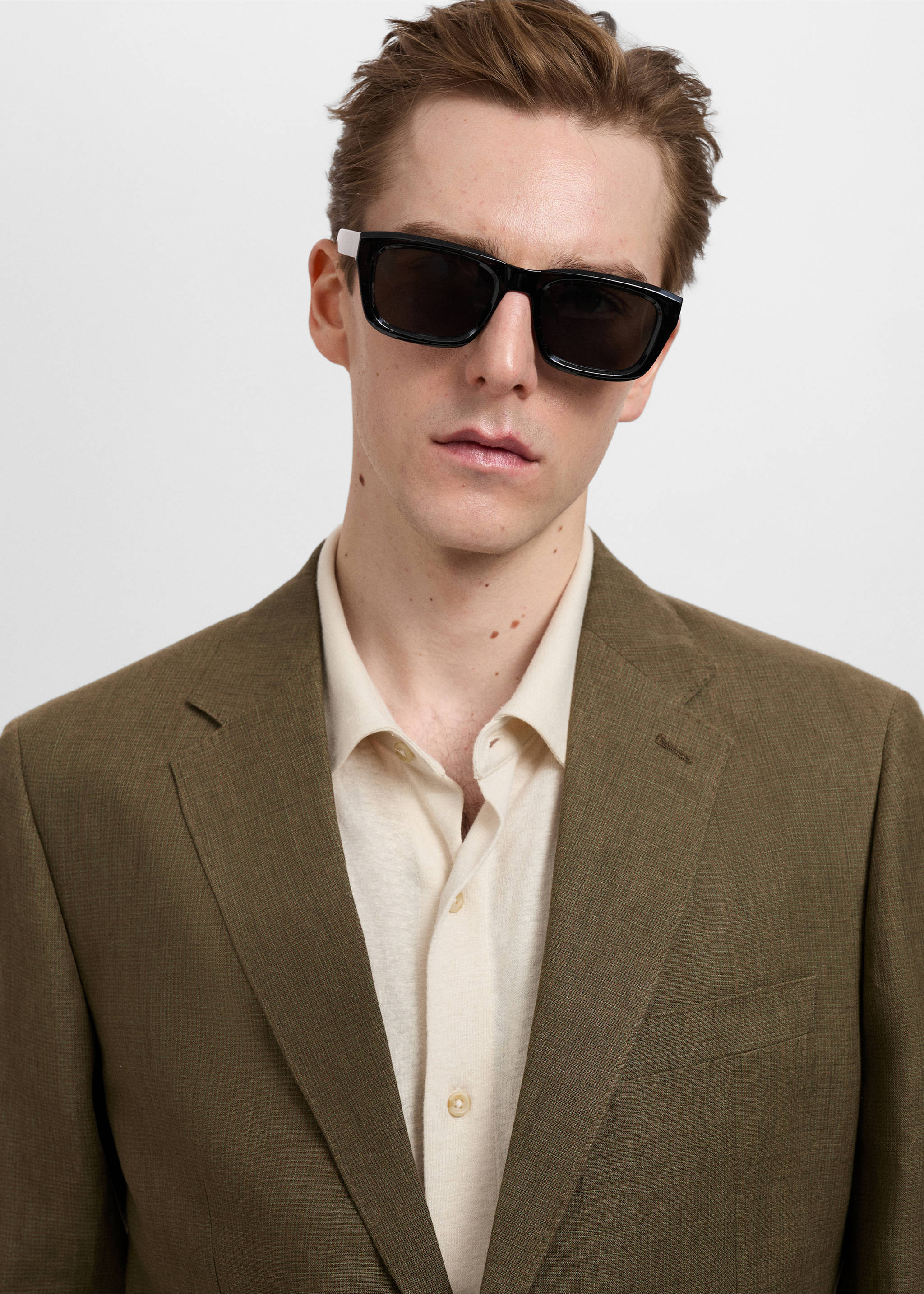 Amalfi 100% linen slim-fit suit blazer - Details of the article 1, Khaki. Ref: 87025930-00.
