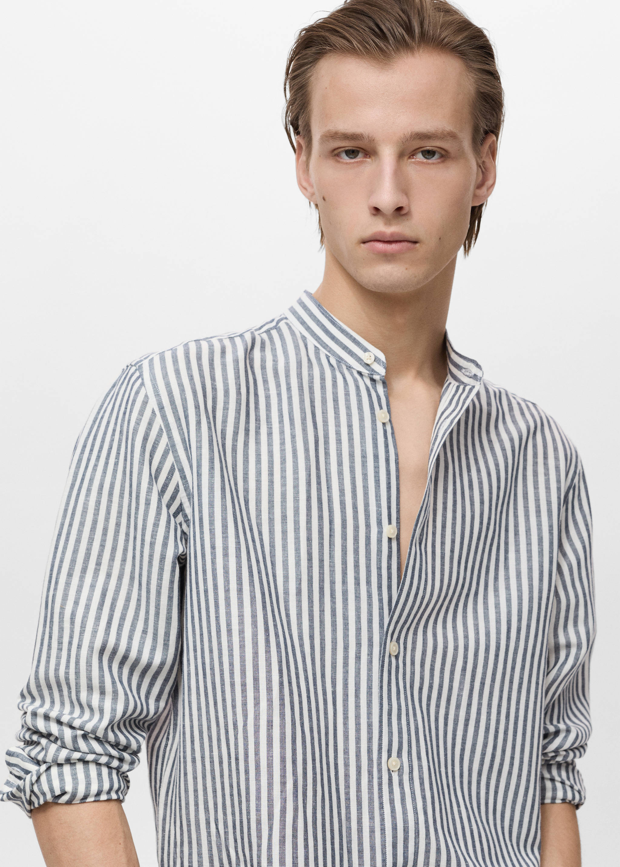 Striped mandarin-collar linen shirt - Details of the article 1