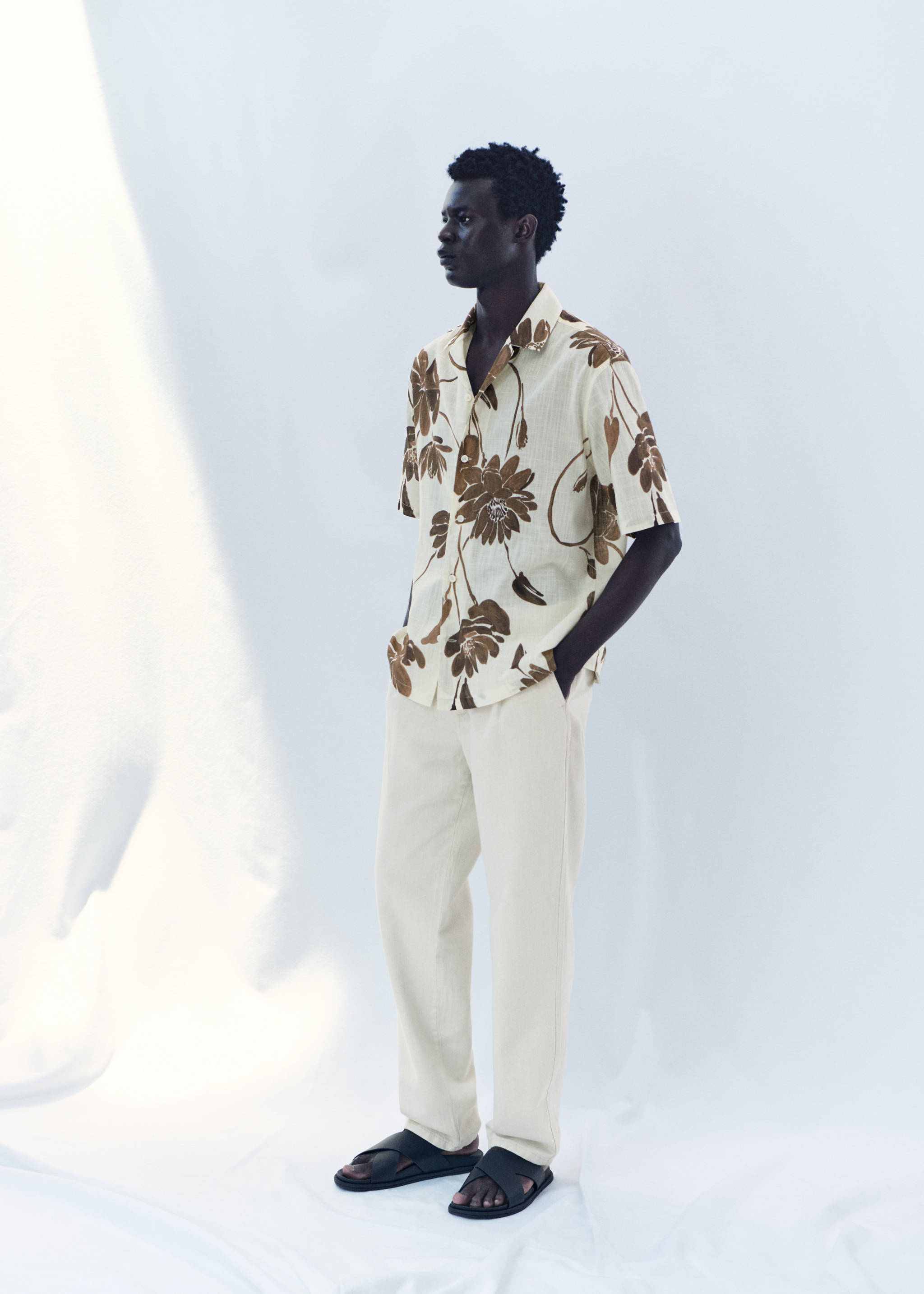 Camisa estampado floral cuello bowling - Detalle del artículo 3