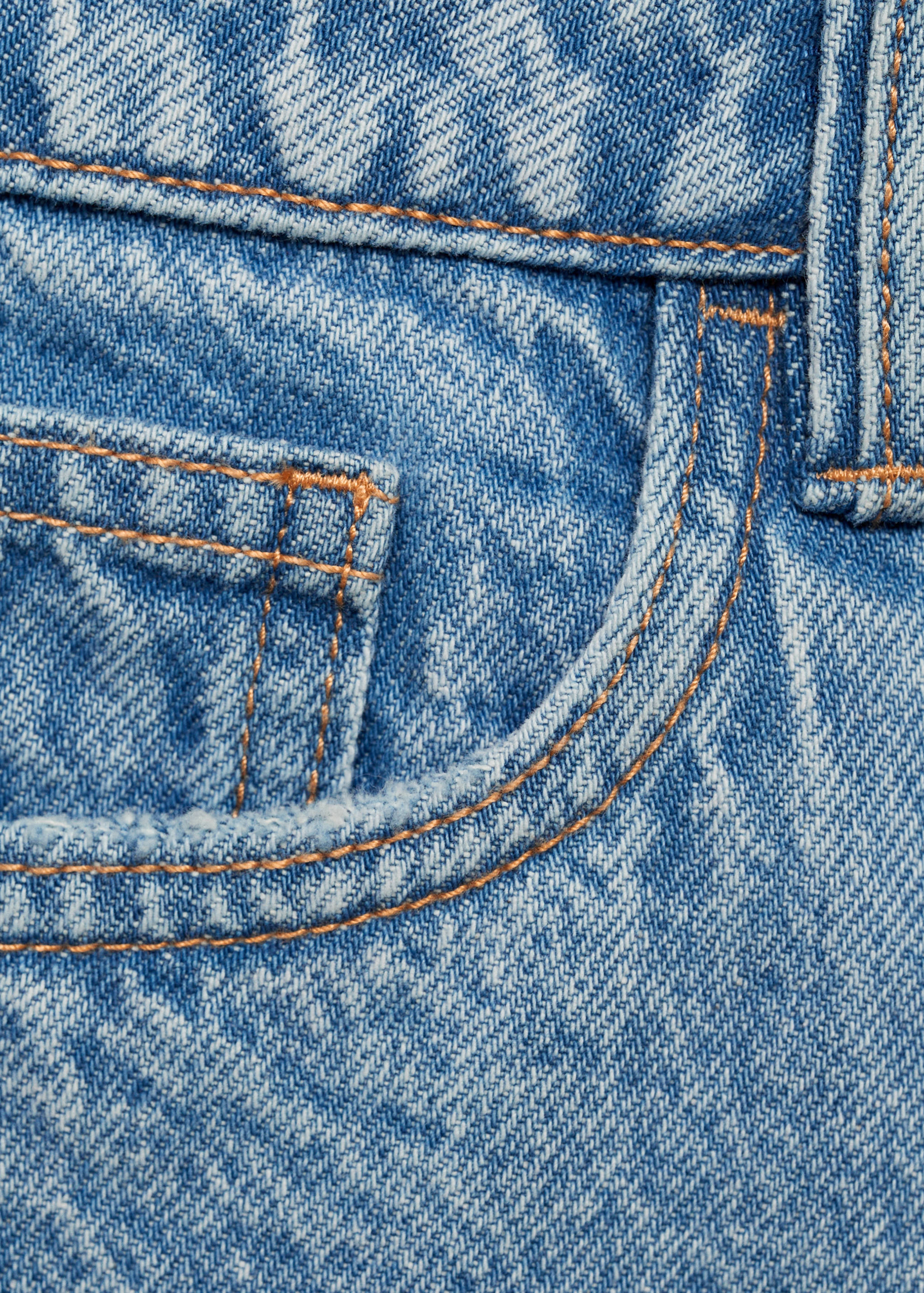 Denim shorts with frayed hem - Details of the article 8