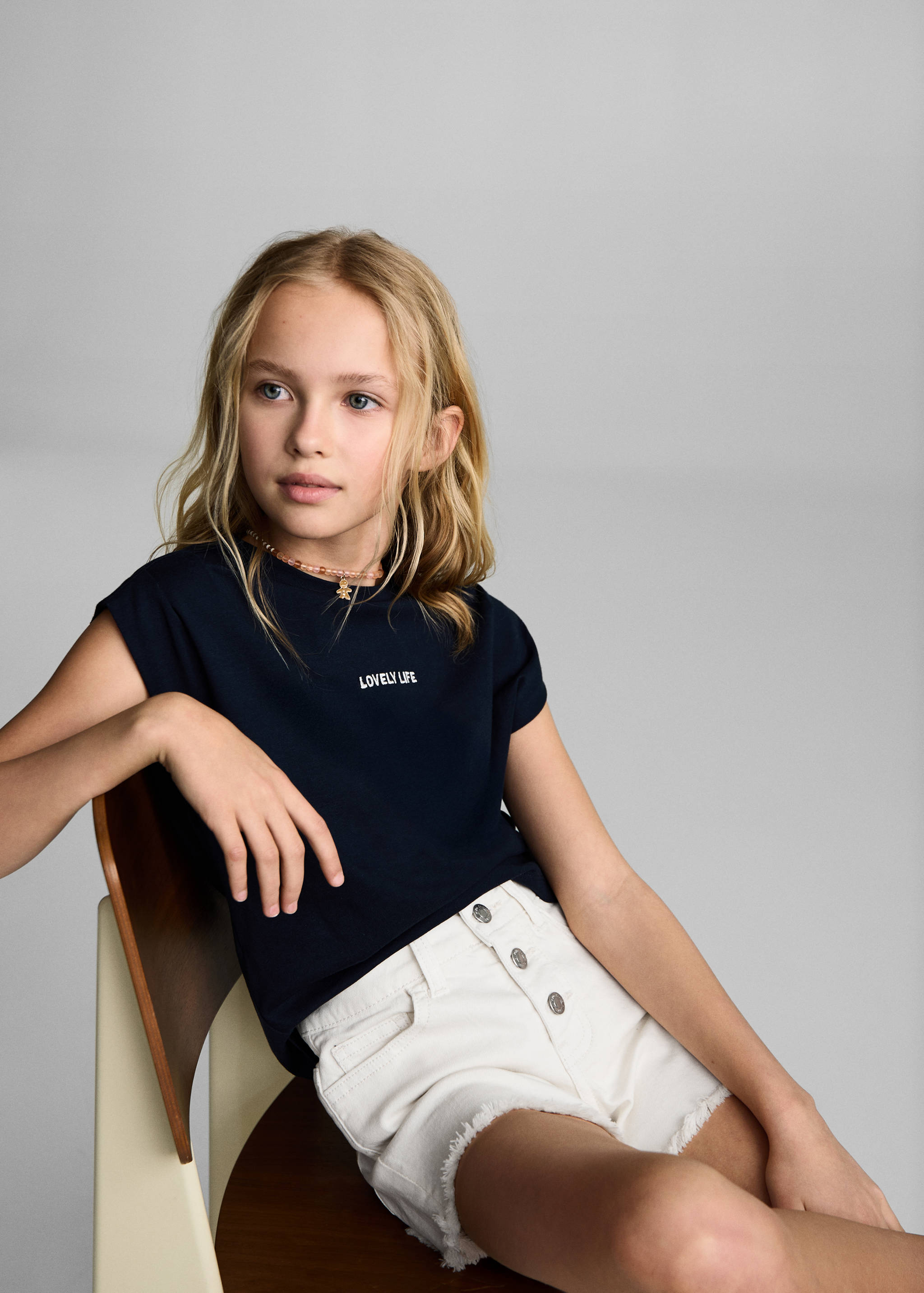 شورت دنيم بحاشية ممزقة - تفاصيل المنتج 2