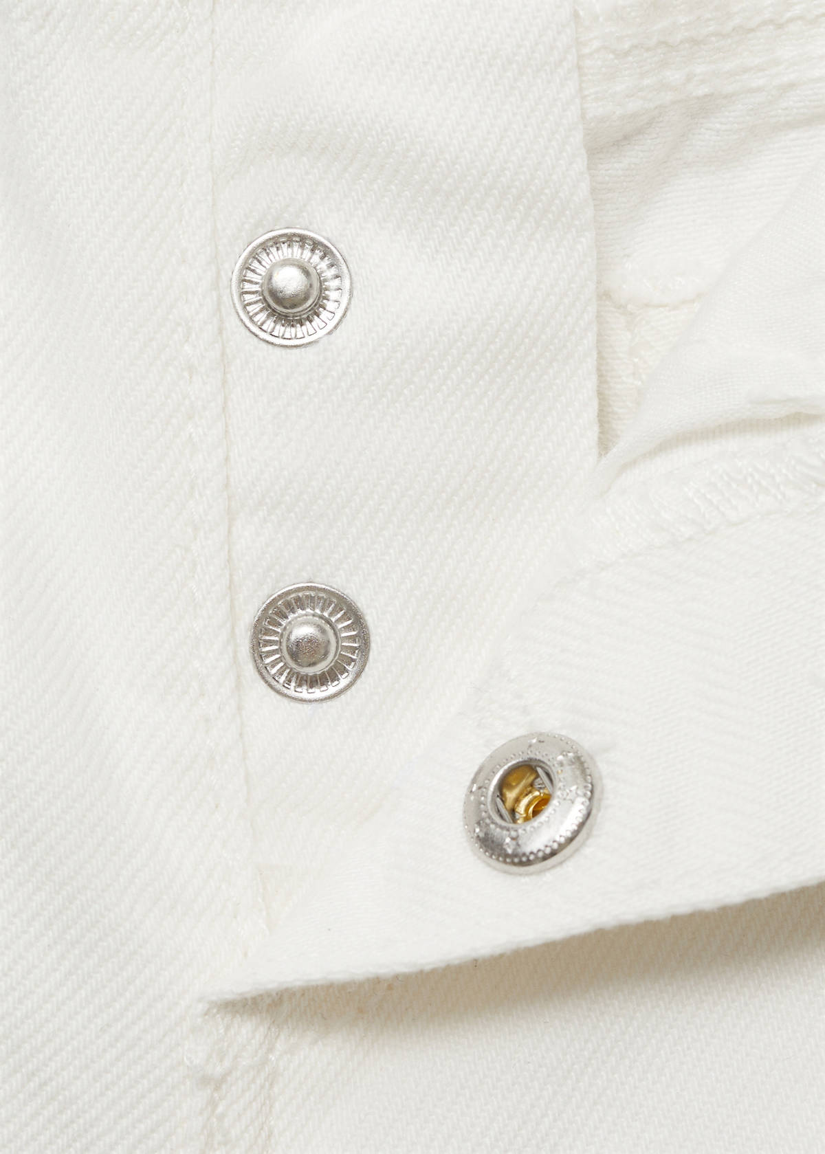 Denim shorts with belt — White
