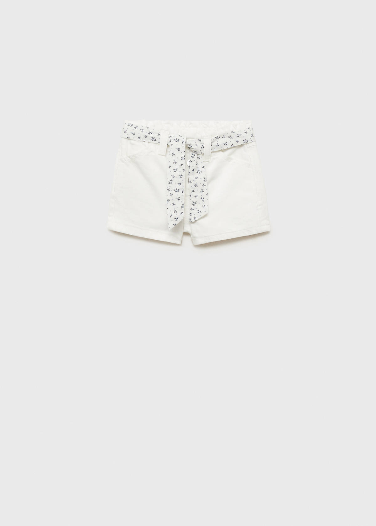 Denim shorts with belt — White