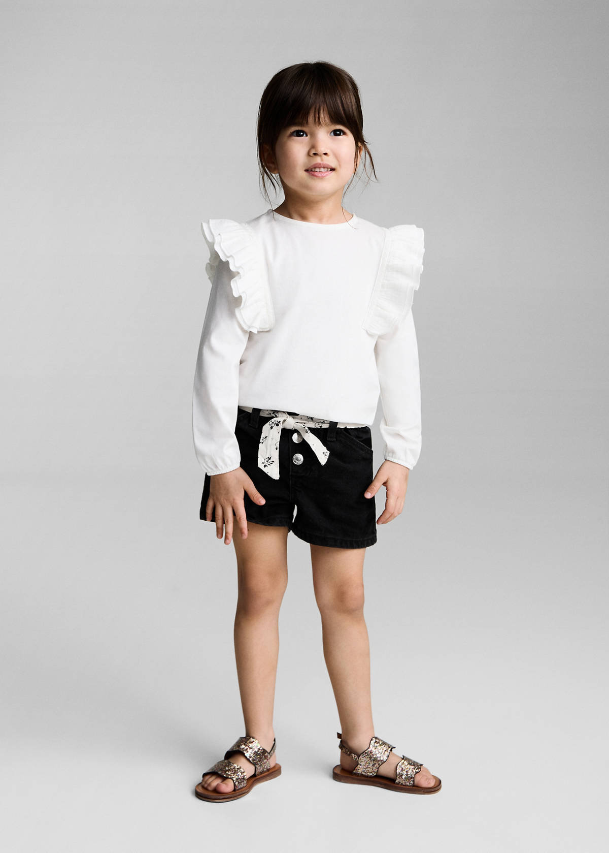 Denim shorts with belt — Black denim
