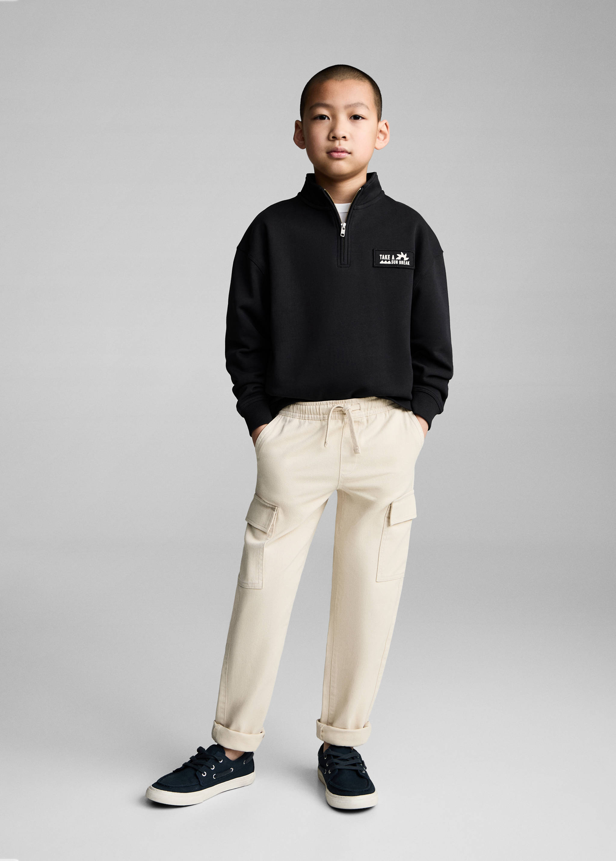 Світшот на блискавці з високим коміром - Загальний план