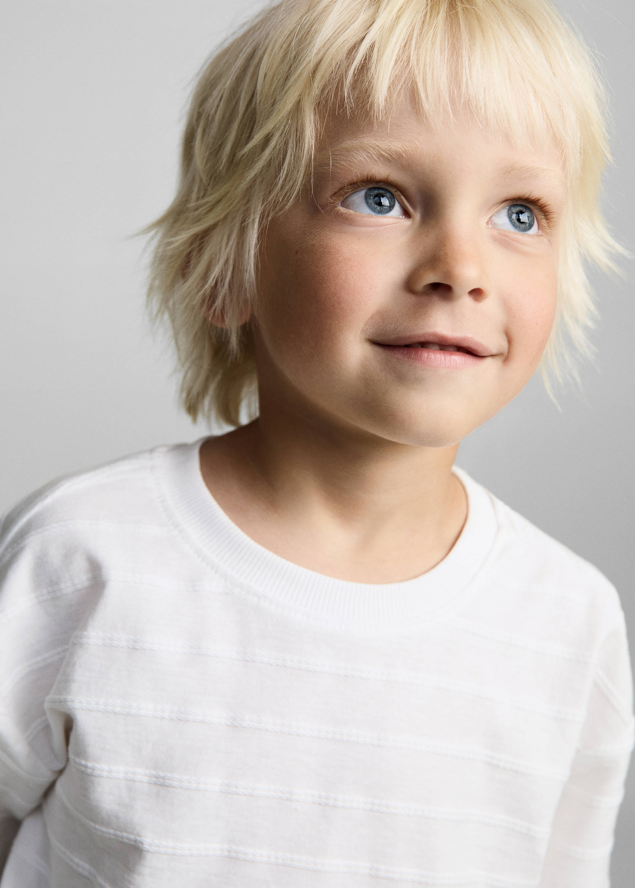 Embossed striped cotton T-shirt - Details of the article 1