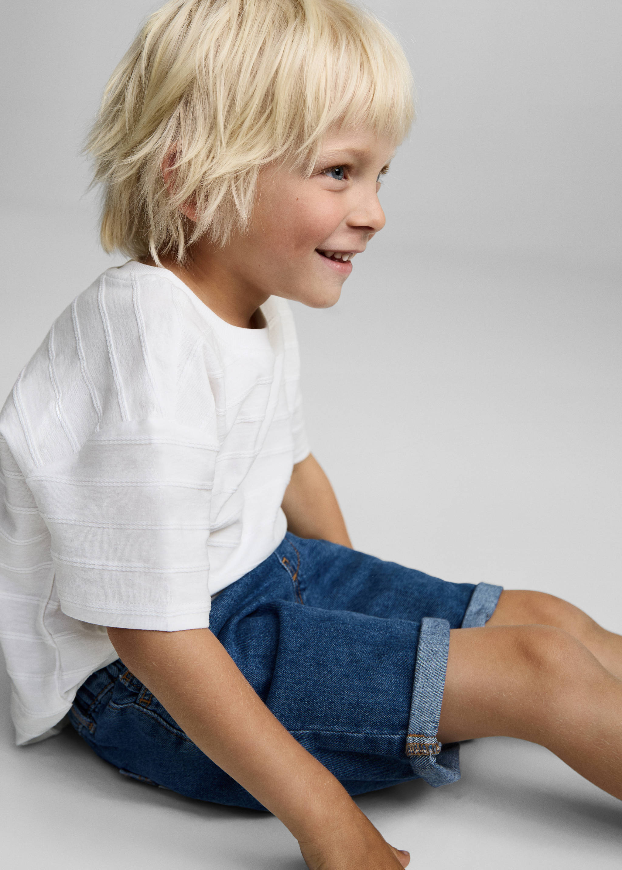 Embossed striped cotton T-shirt - Details of the article 2