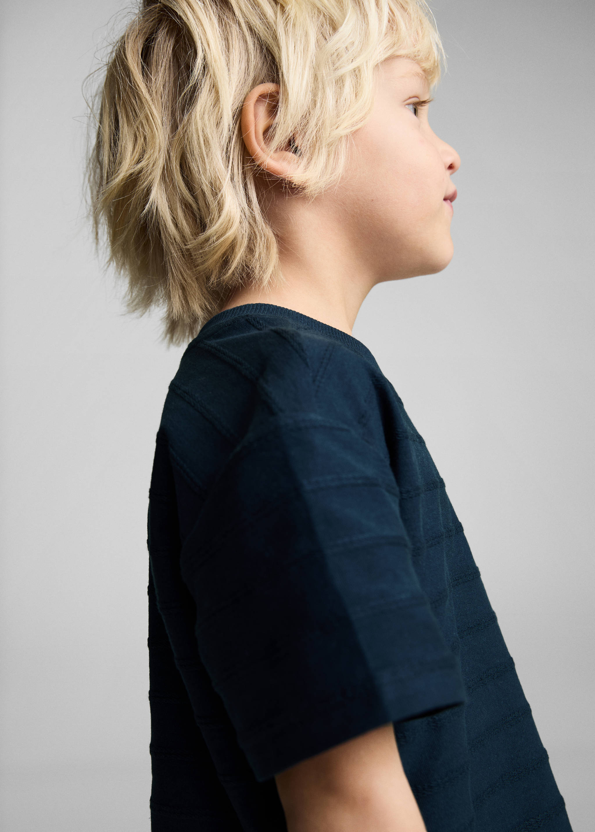 T-shirt algodão riscas relevo - Pormenor do artigo 1