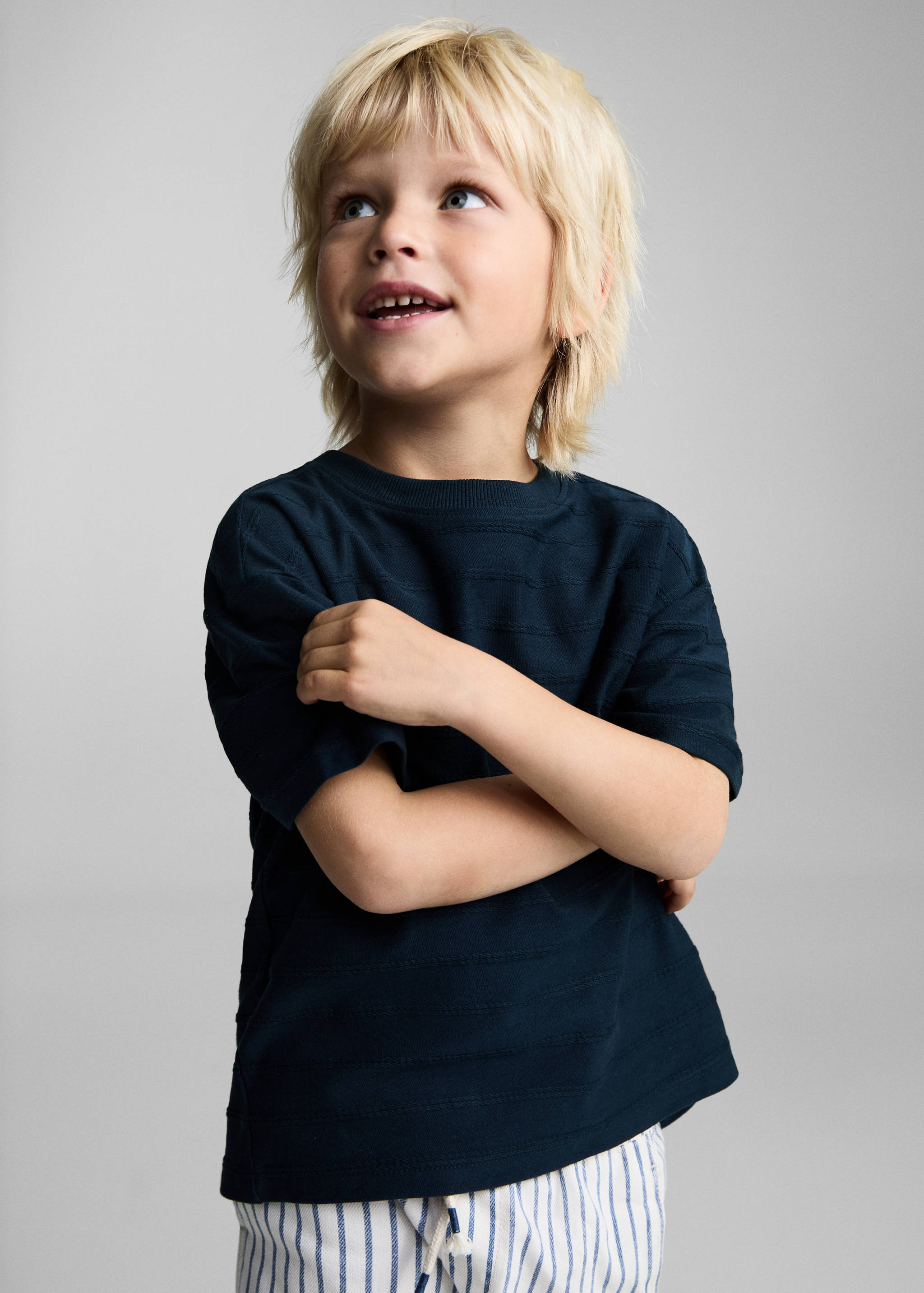 T-shirt algodão riscas relevo - Pormenor do artigo 2