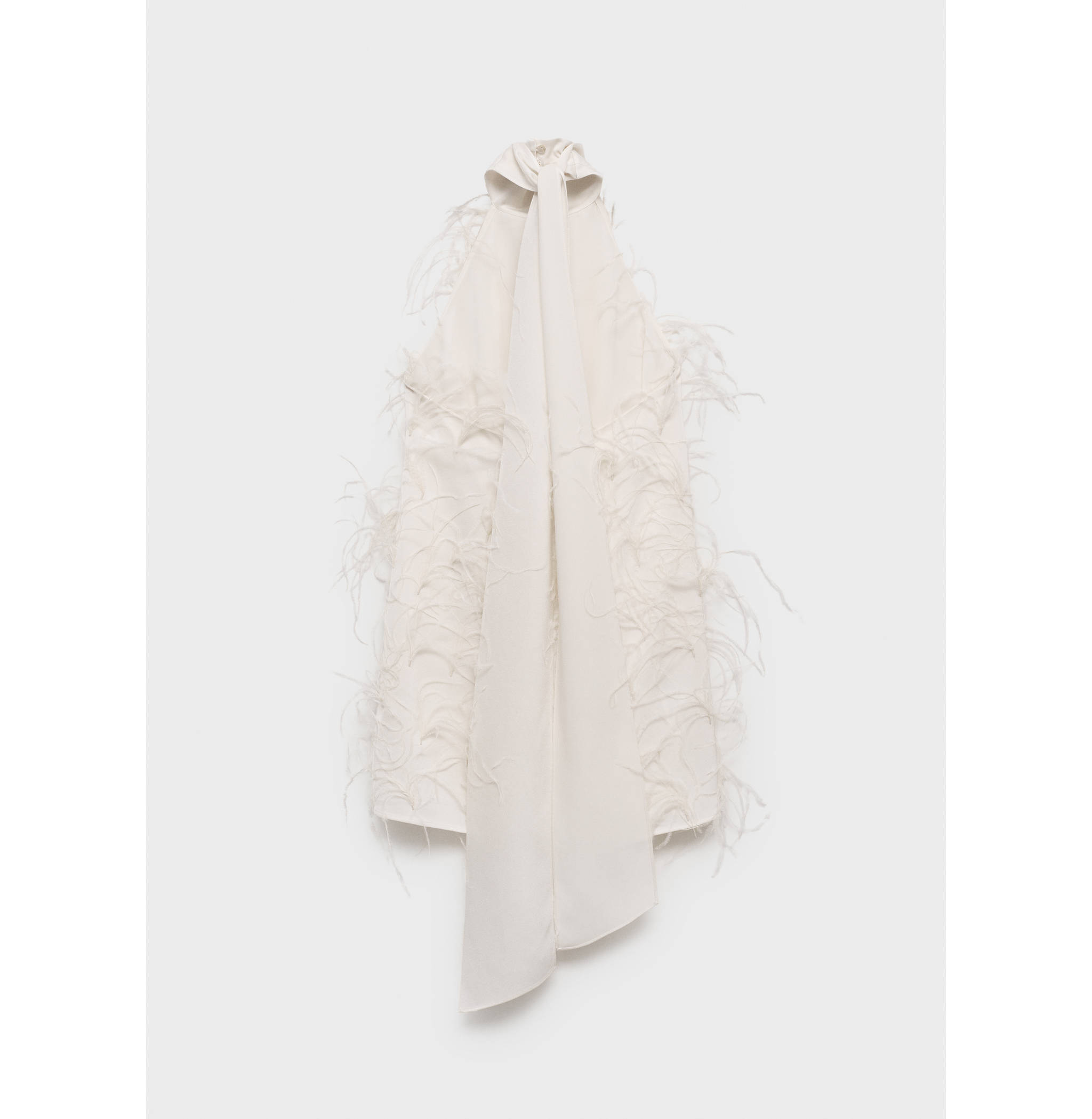 Halter dress with feather decoration - Details of the article 9