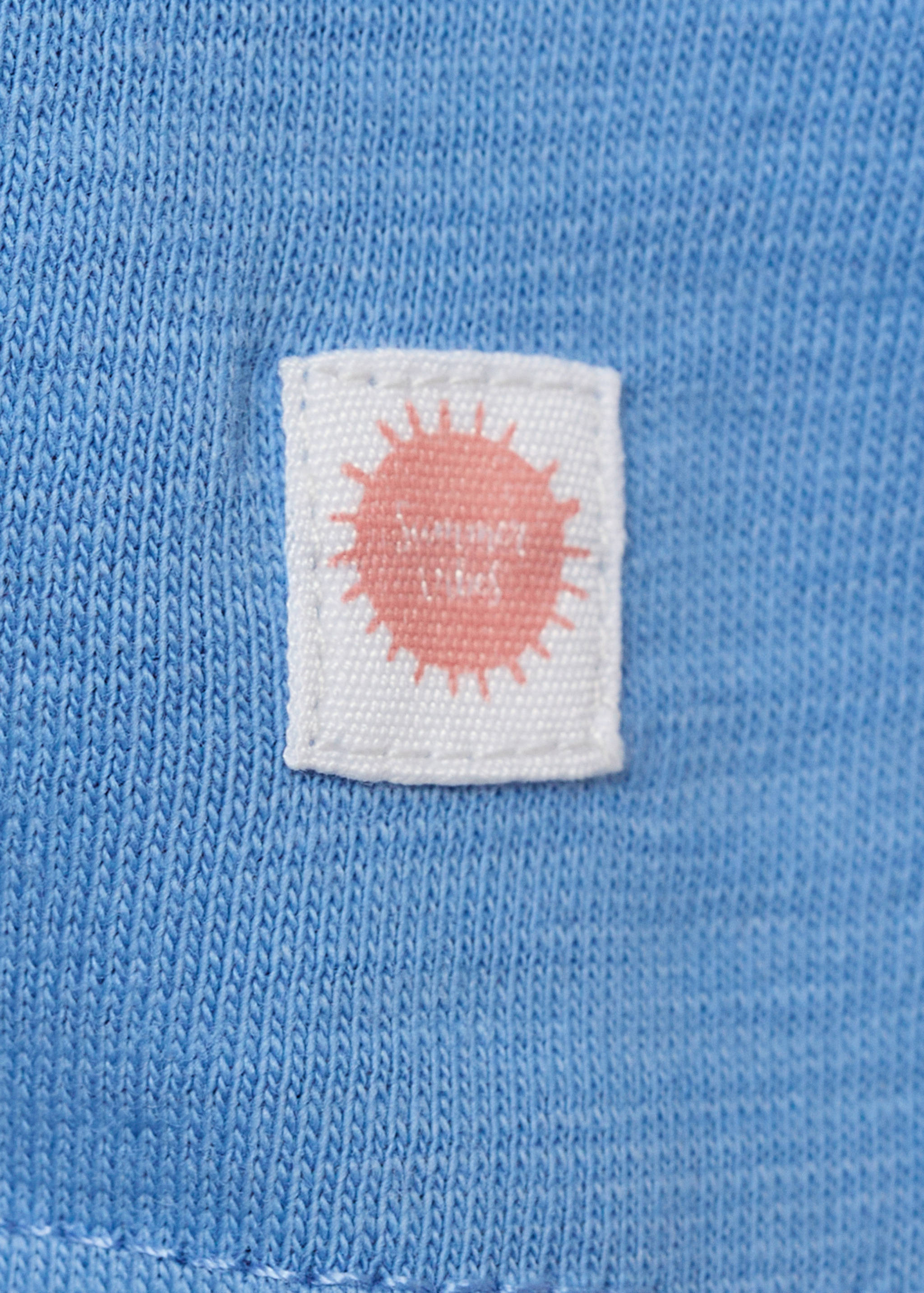 تي شيرت قطني بأزرار - تفاصيل المنتج 0