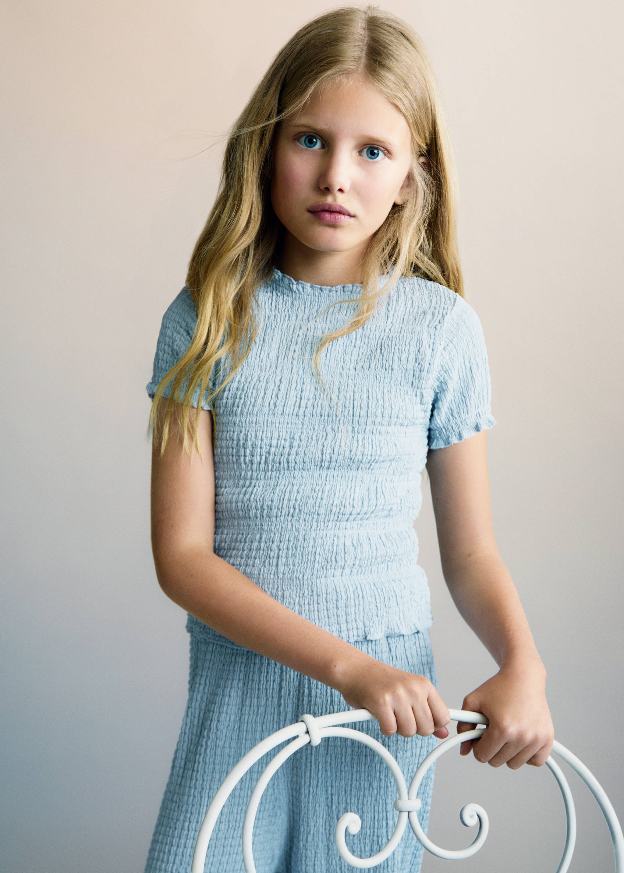 Short-sleeved t-shirt with ruffles - Medium plane