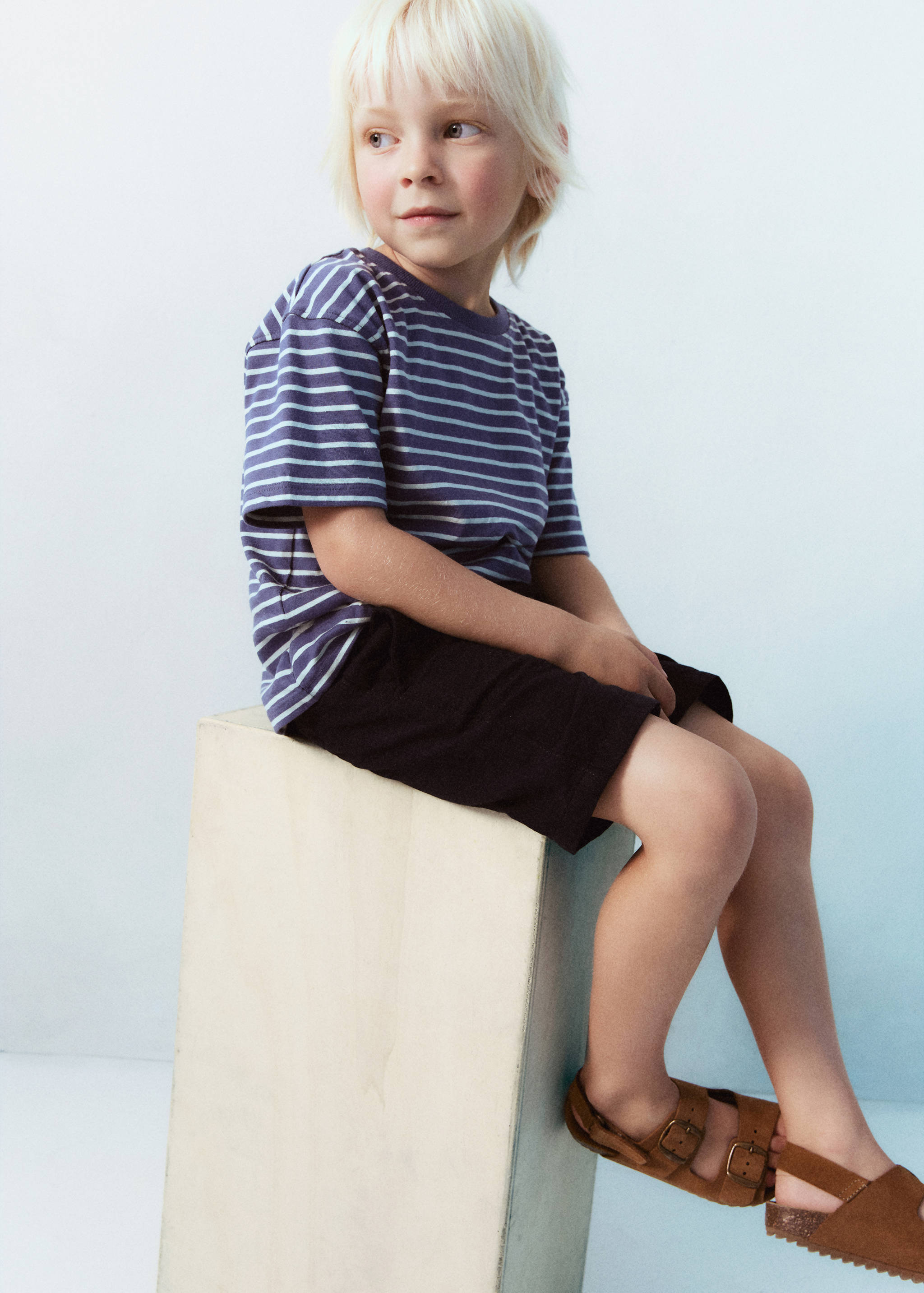 Buckle leather sandals - Details of the article 9