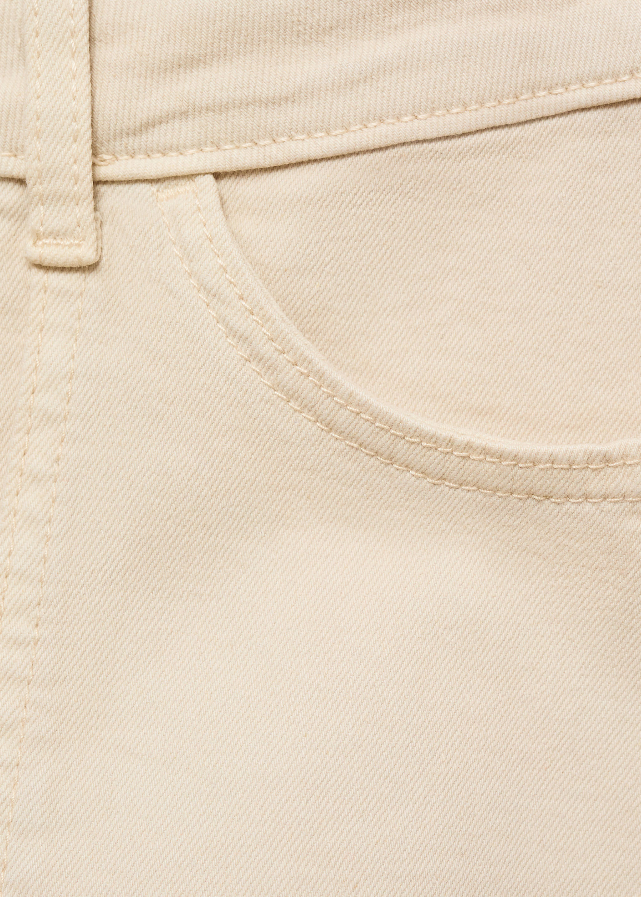 Denim shorts with pockets - Details of the article 8