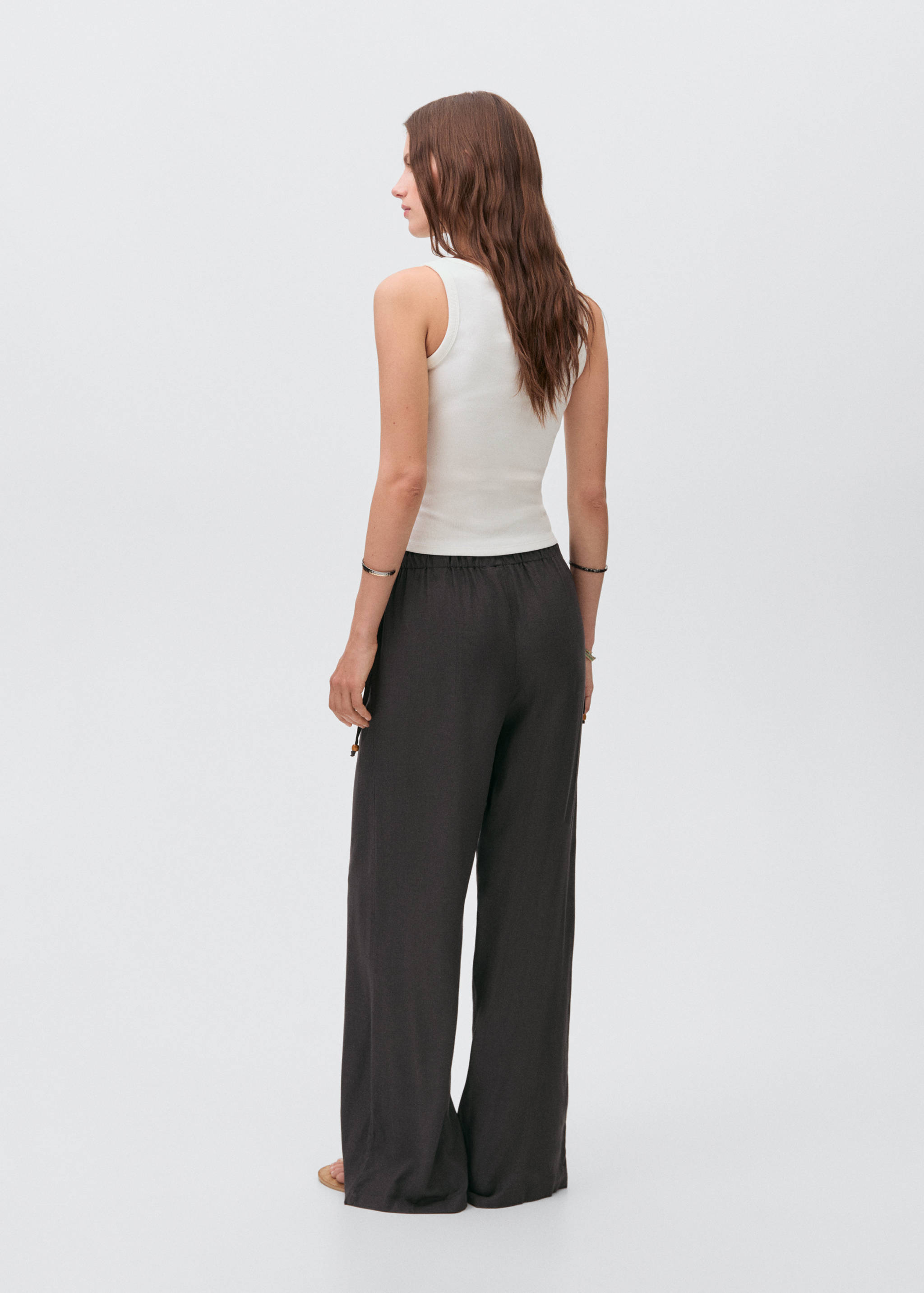 Long linen trousers - Reverse of the article