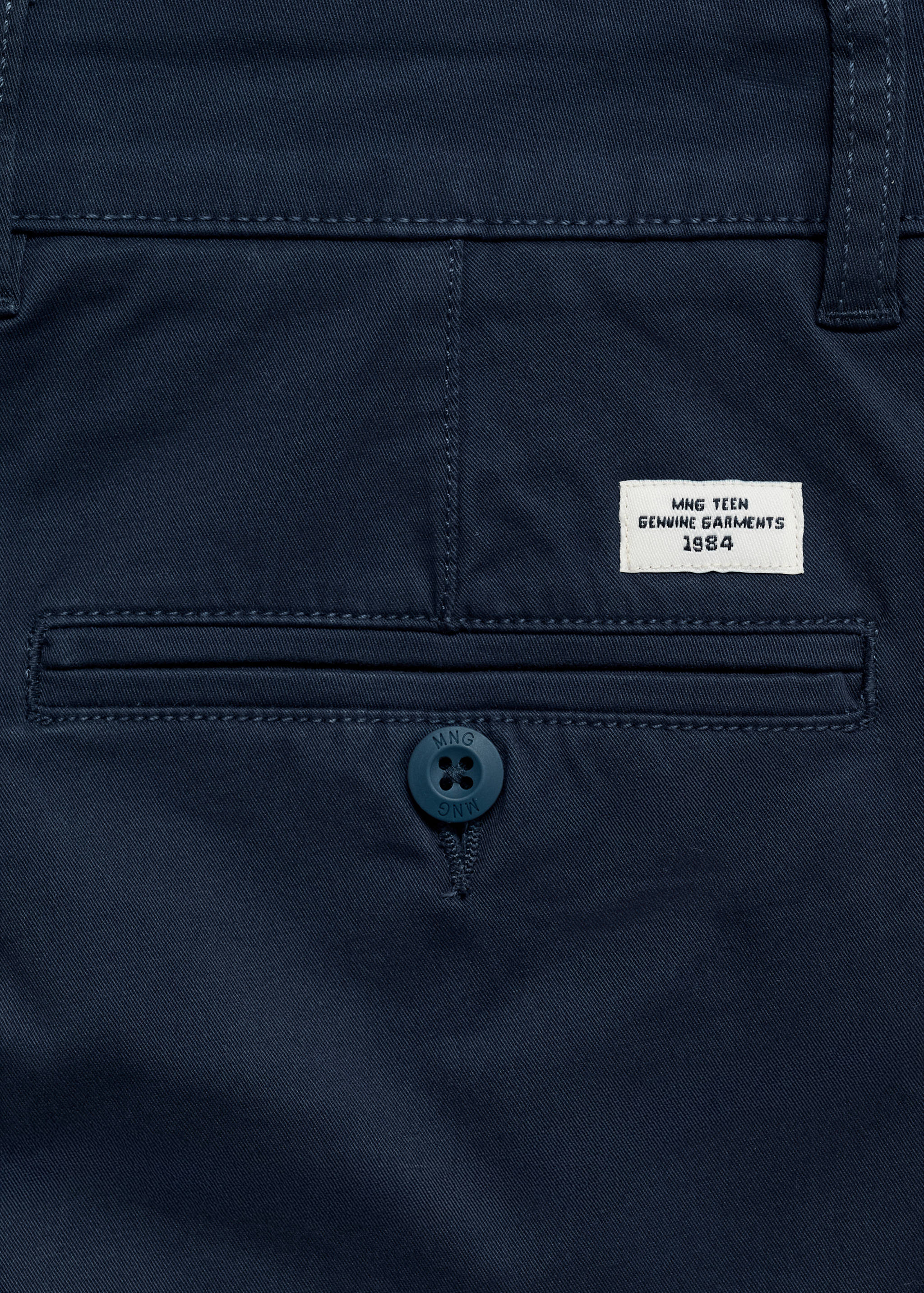 Cotton Bermuda shorts - Details of the article 0