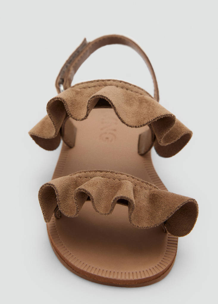 Sandals with ruffle straps — Medium Brown