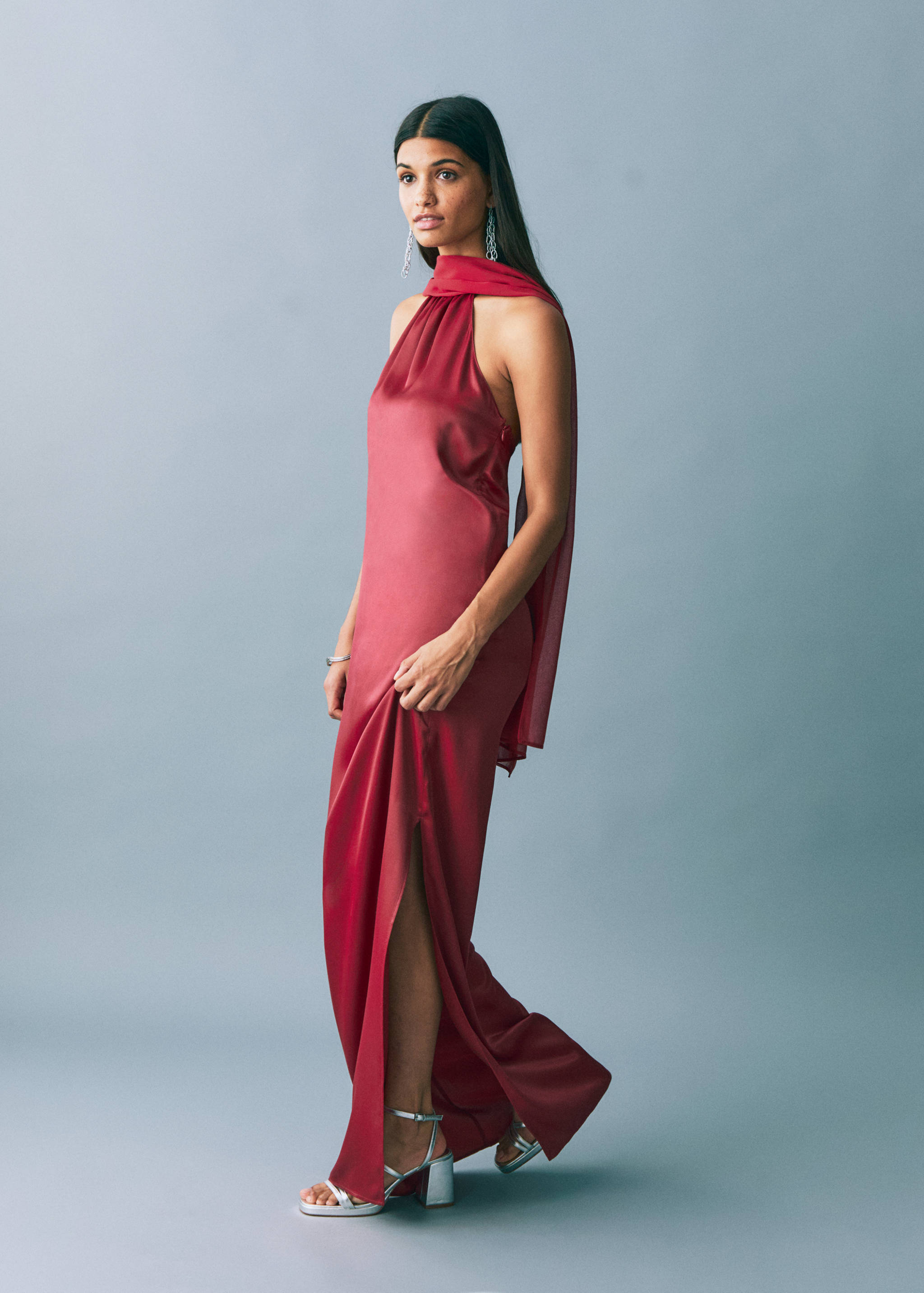 Vestido satinado cuello halter - Detalle del artículo 2