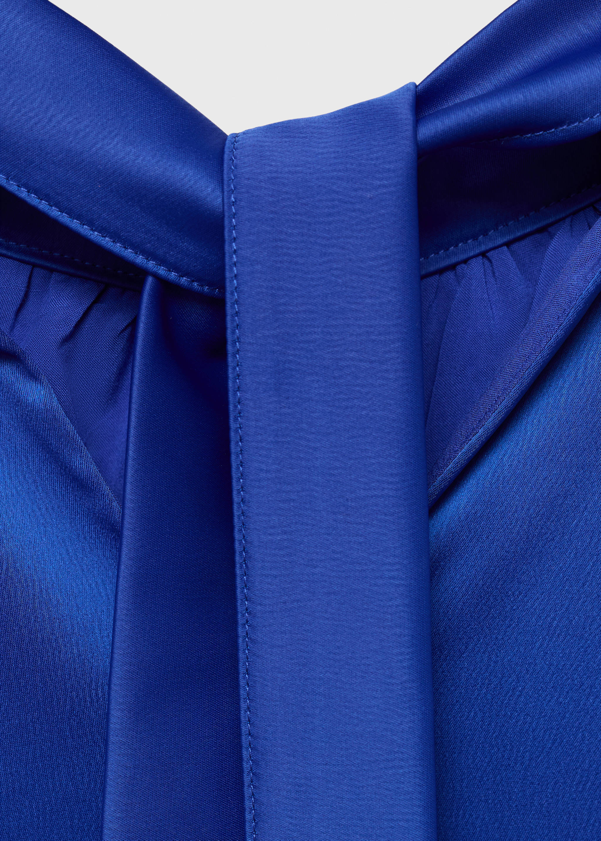 Satin halter neck dress - Details of the article 8