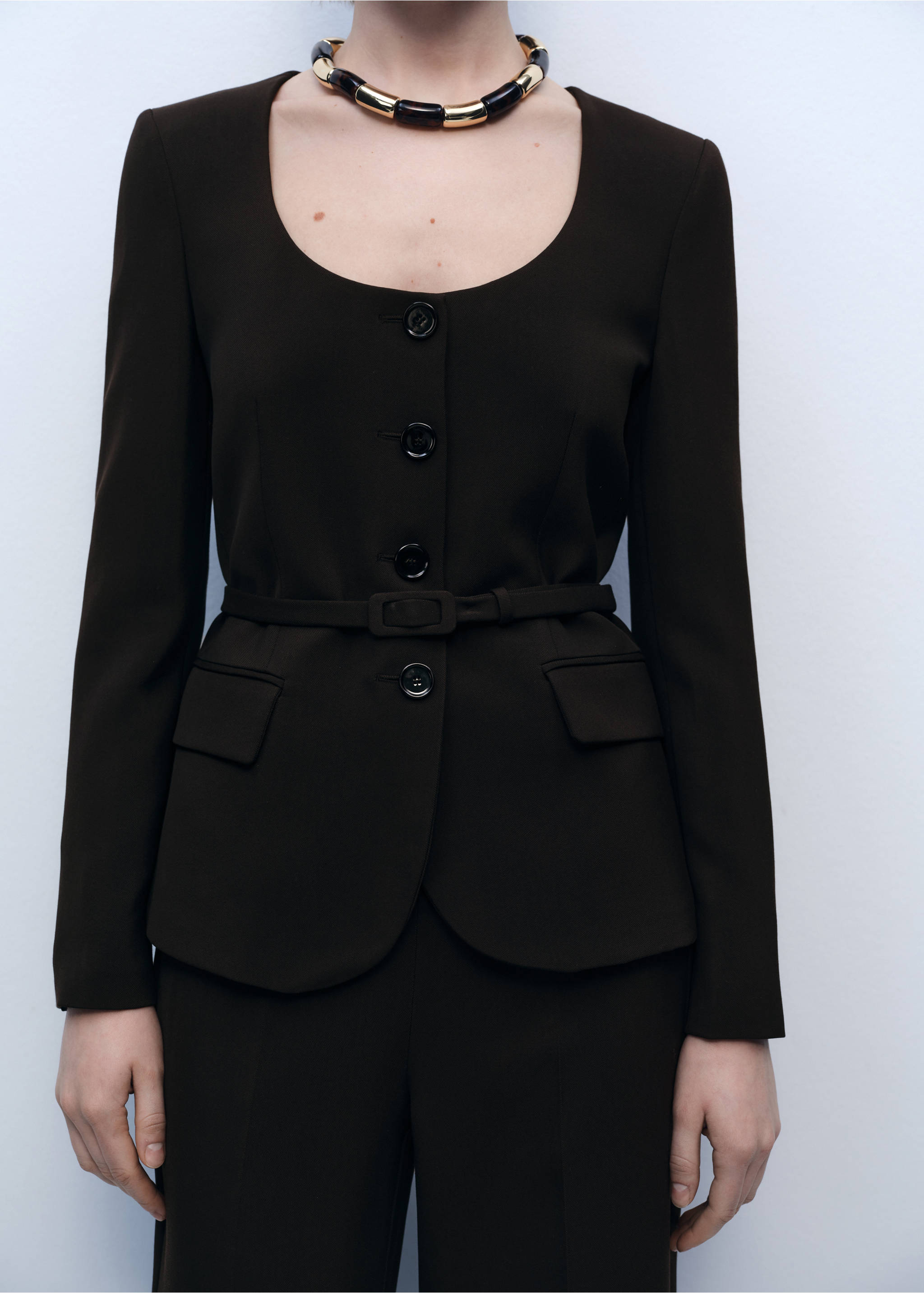 Blazer traje cinturón - Plano medio, Chocolate. Ref: 87026374-00.