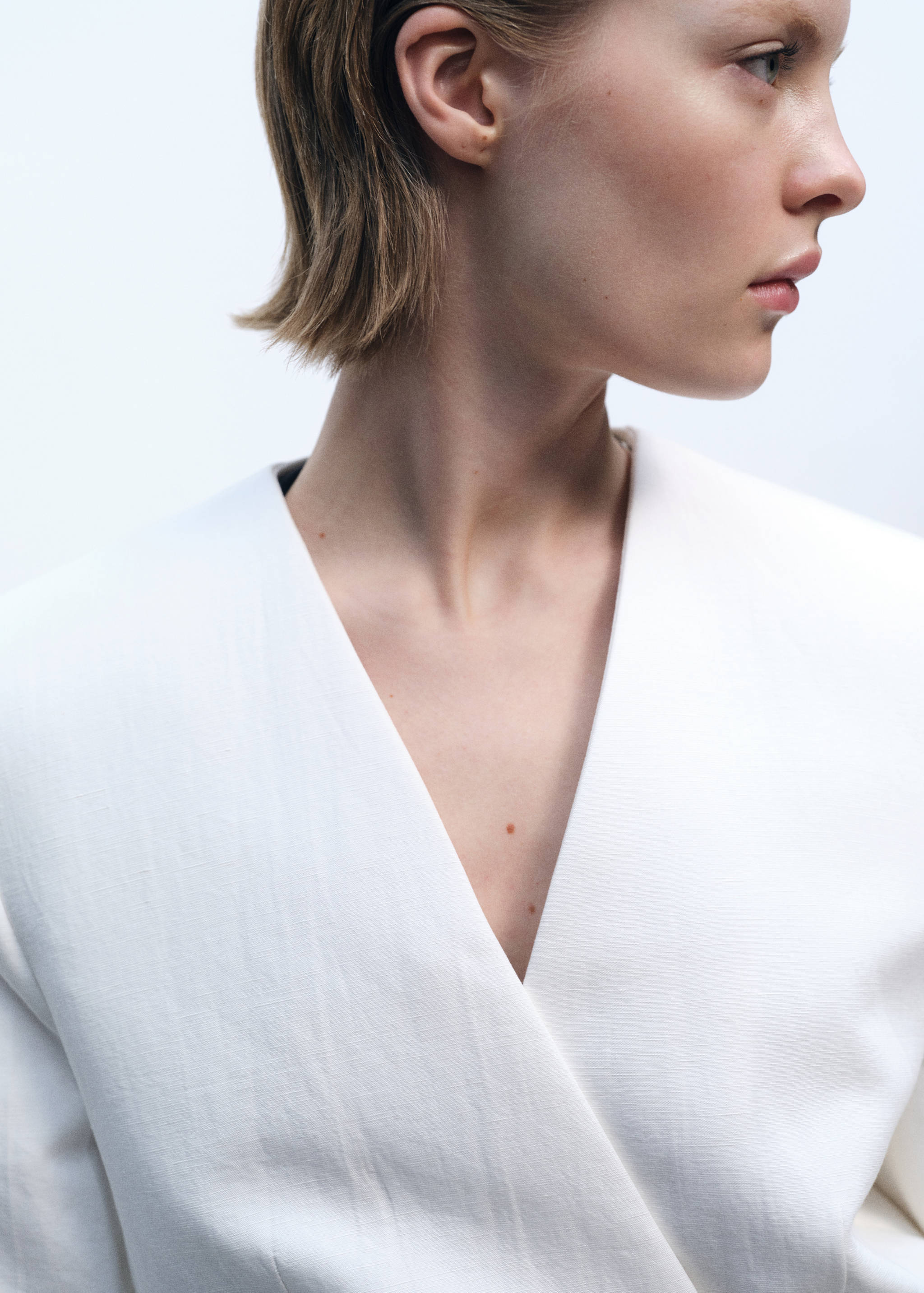 Lyocell and linen-blend jacket - Details of the article 1