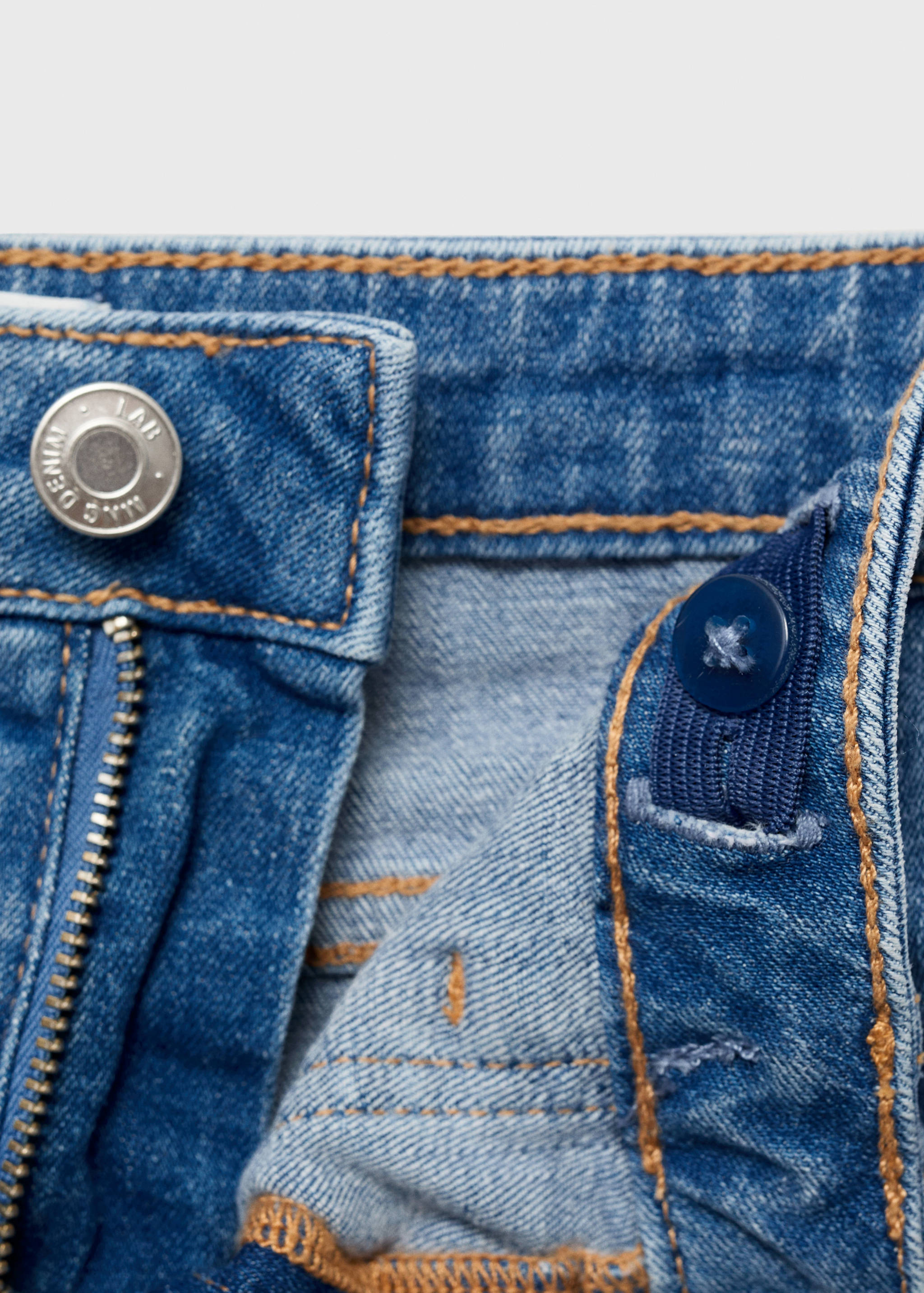 Прямі джинсові шорти - Детальніше про товар 8