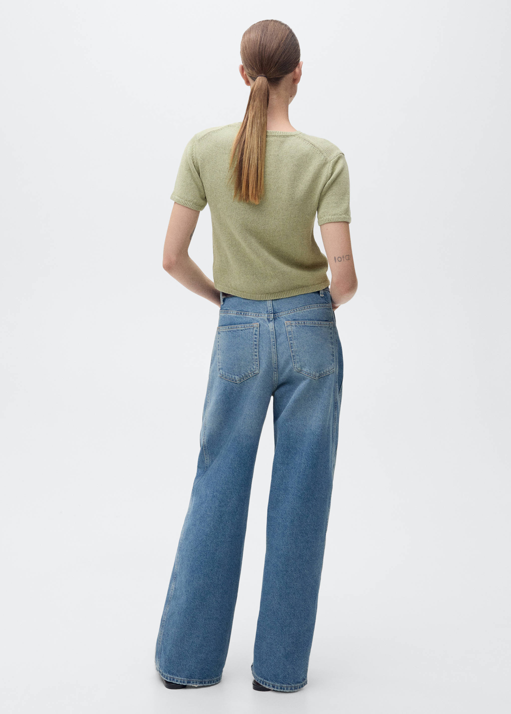 Sweter z dzianiny bawełnianej z krótkim rękawem - Tylna strona artykułu