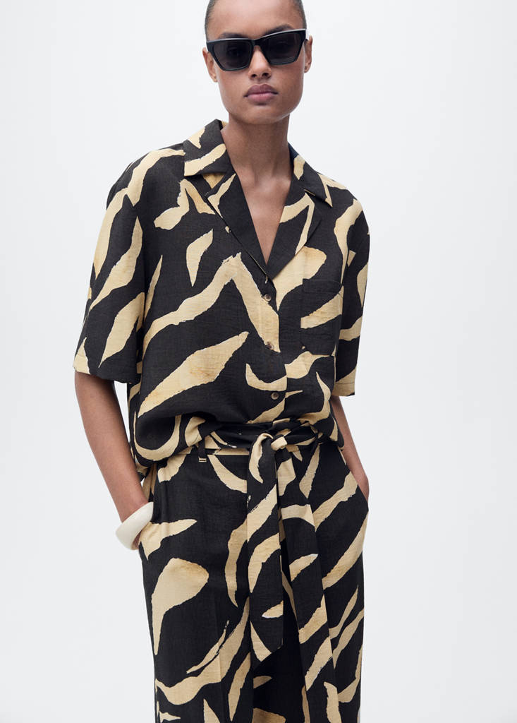 Printed straight-fit trousers with belt — Black