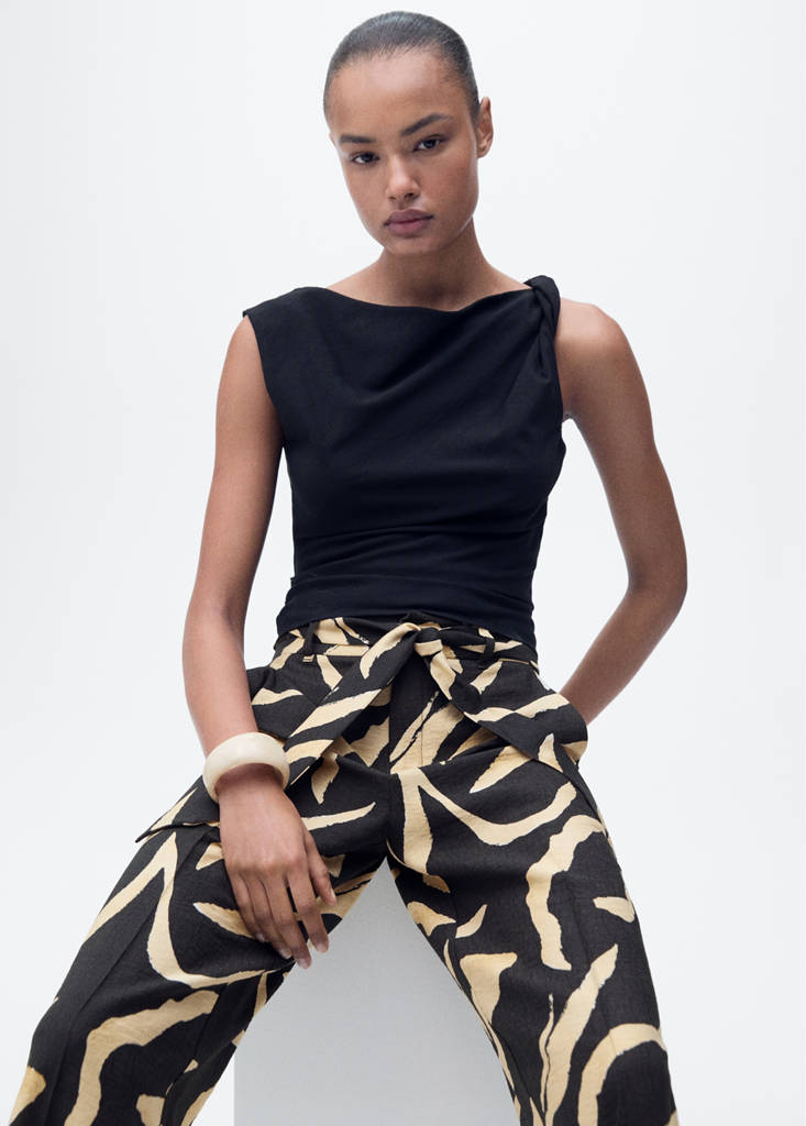 Printed straight-fit trousers with belt — Black